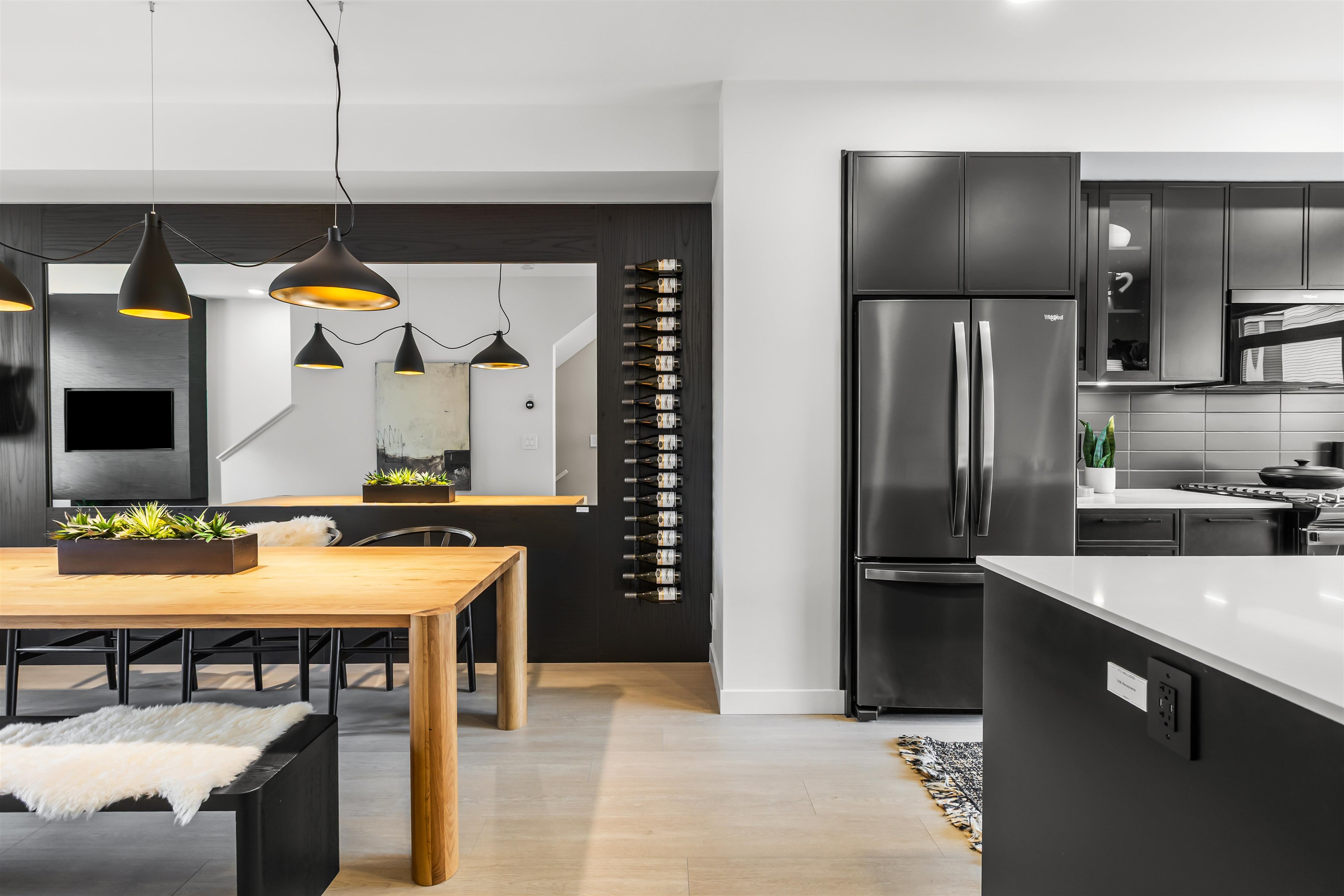 5 2886 MONTROSE AVENUE, R3110671, BC,