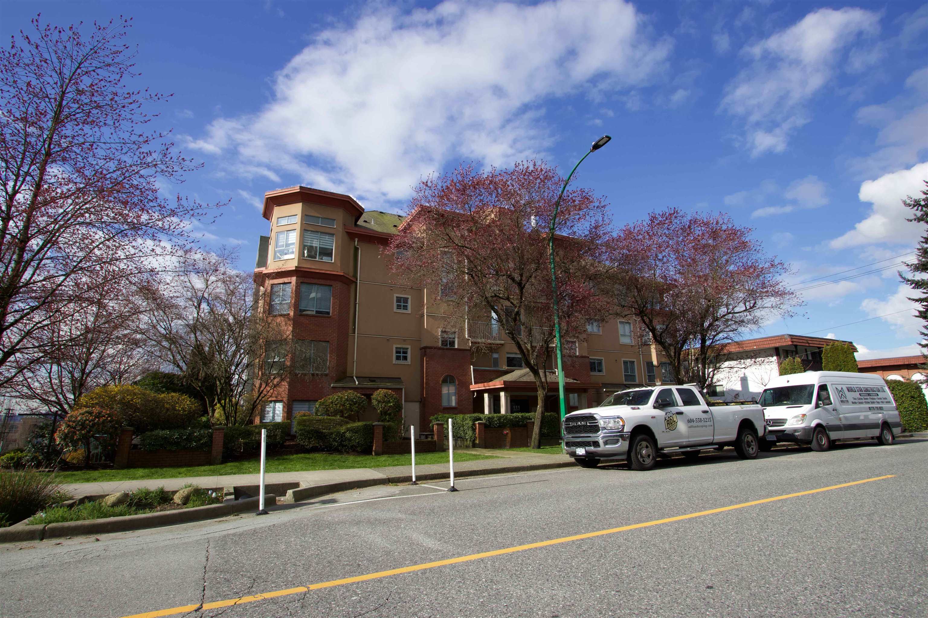 303 111 5TH STREET, R3110707, BC,