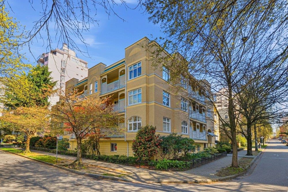 411 1125 GILFORD STREET, R3110897, BC,