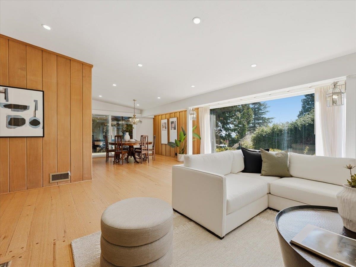 1650 MATHERS AVENUE, West Vancouver BC V7V 2G7, R3110915, BC,