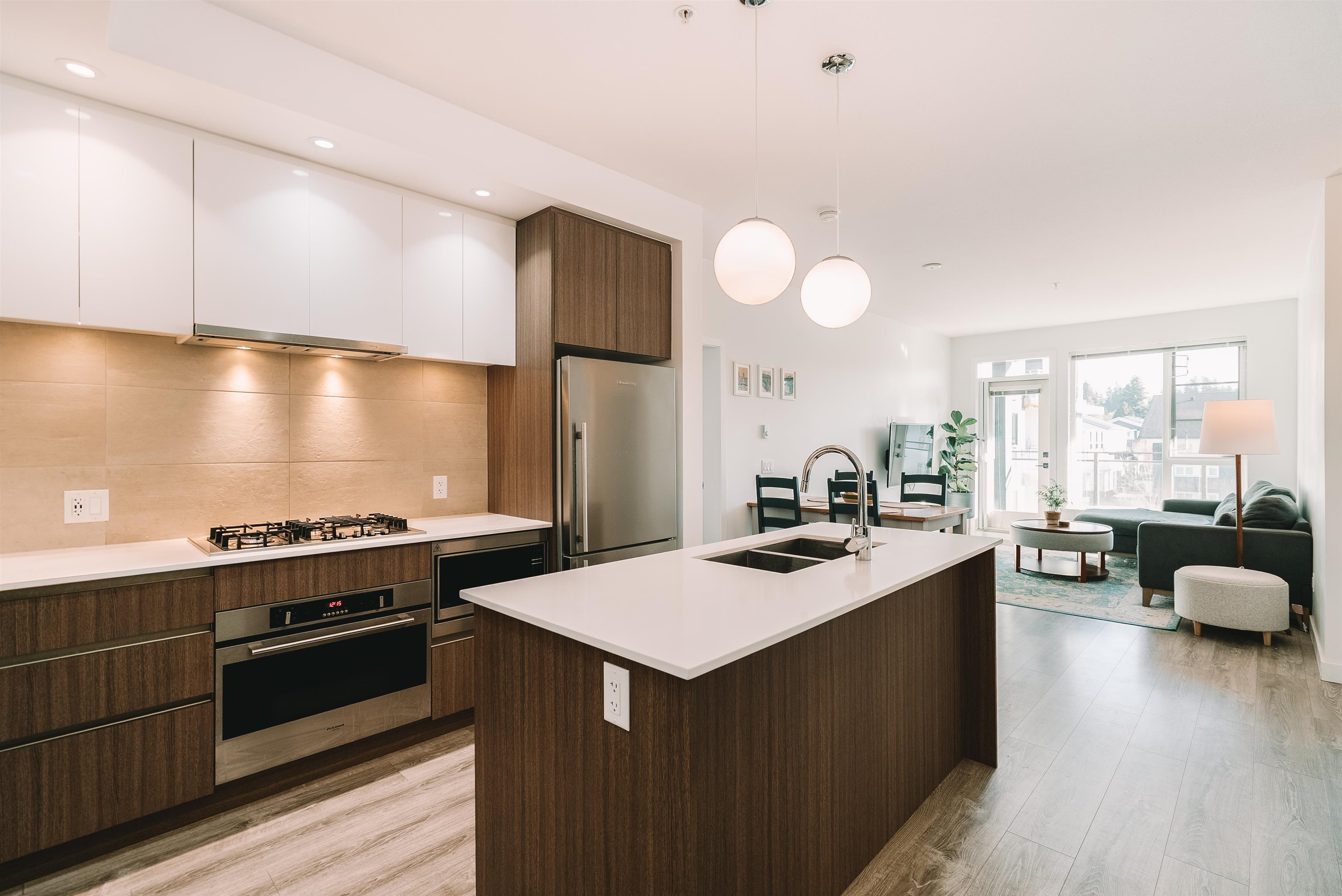 402 516 FOSTER AVENUE, R3110924, BC,