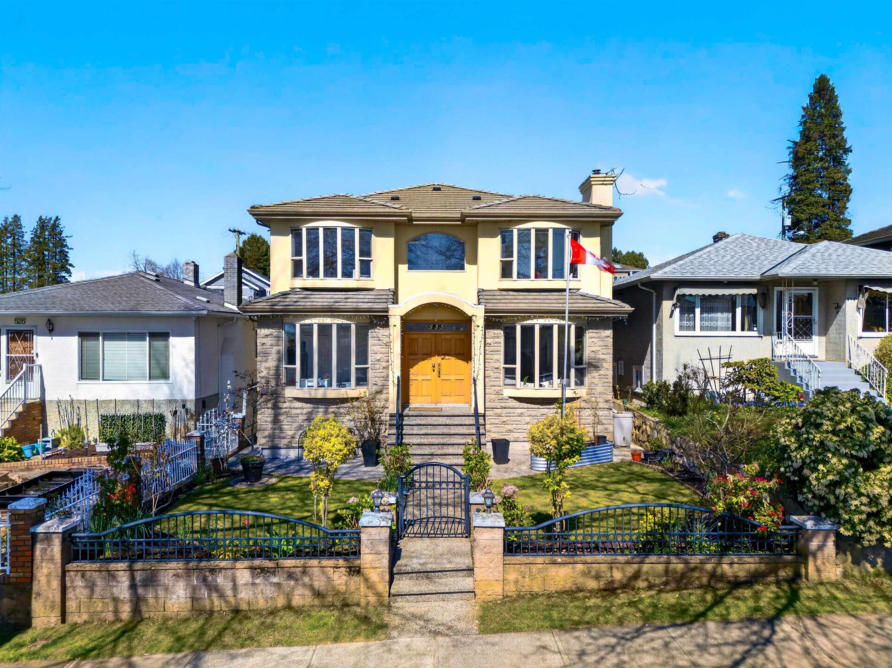 535 E 53RD AVENUE, Vancouver BC V5X 1J4, R3110925, BC,