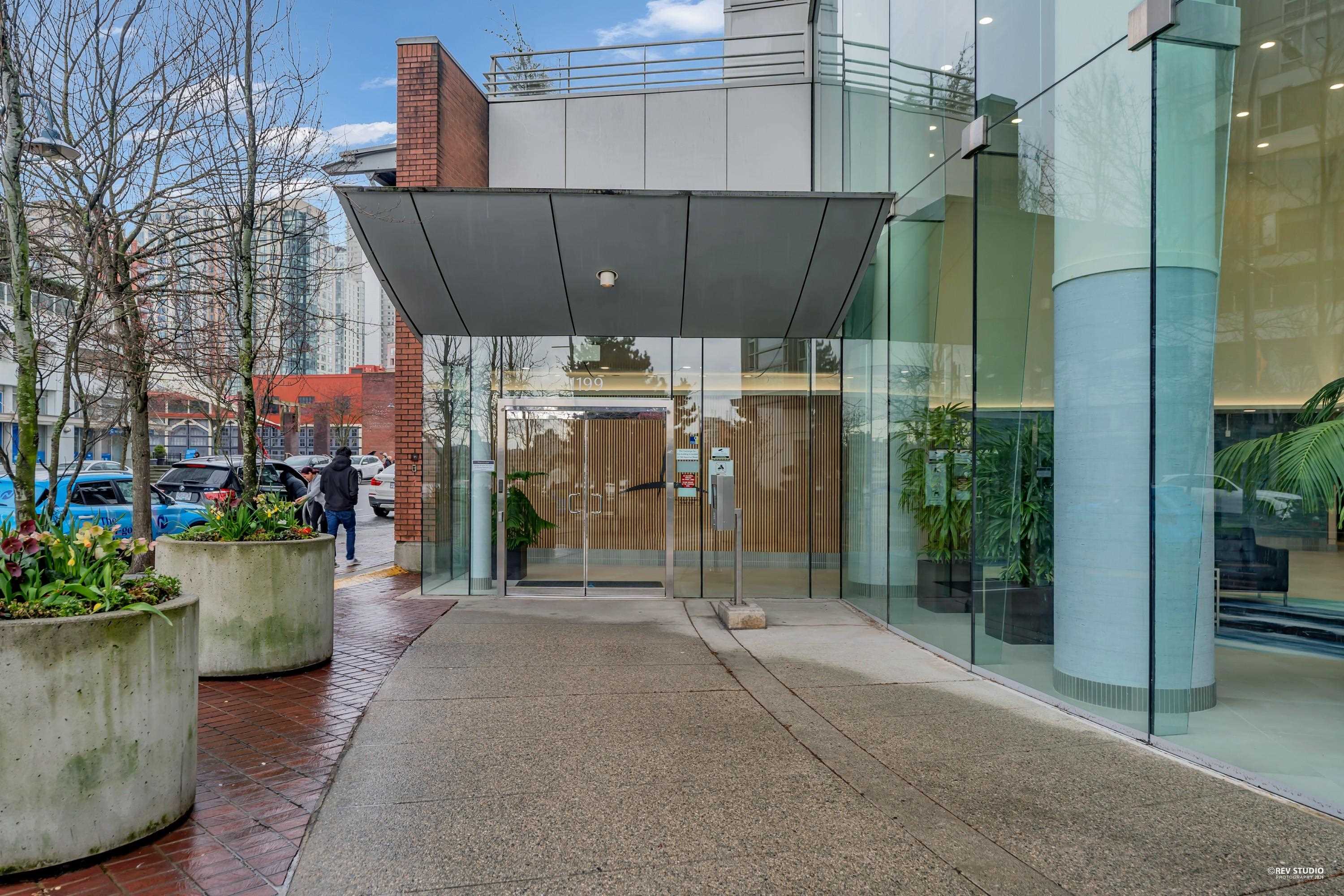 1707 1199 MARINASIDE CRESCENT, R3110943, BC,