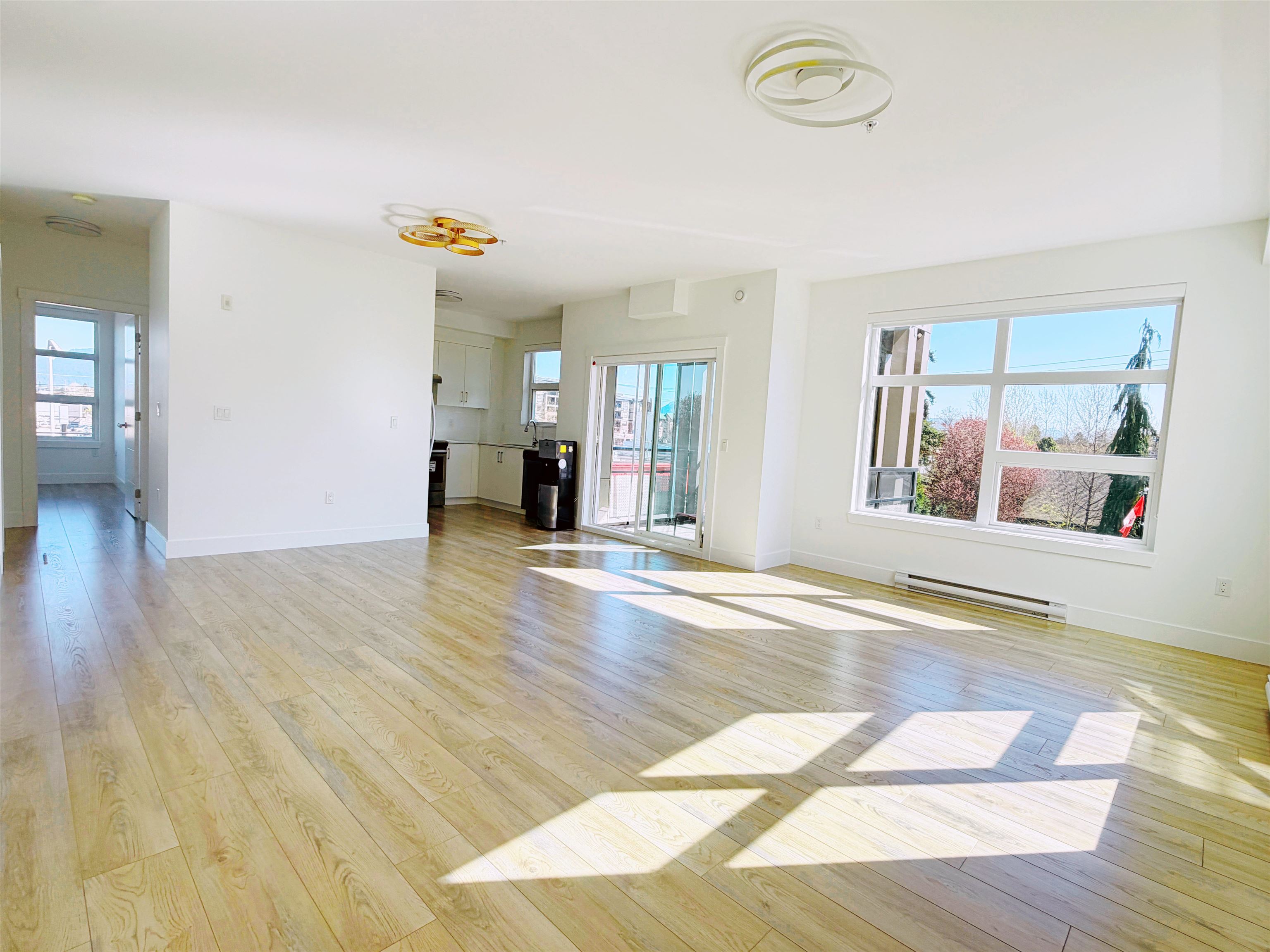 303 22577 ROYAL CRESCENT, R3110956, BC,