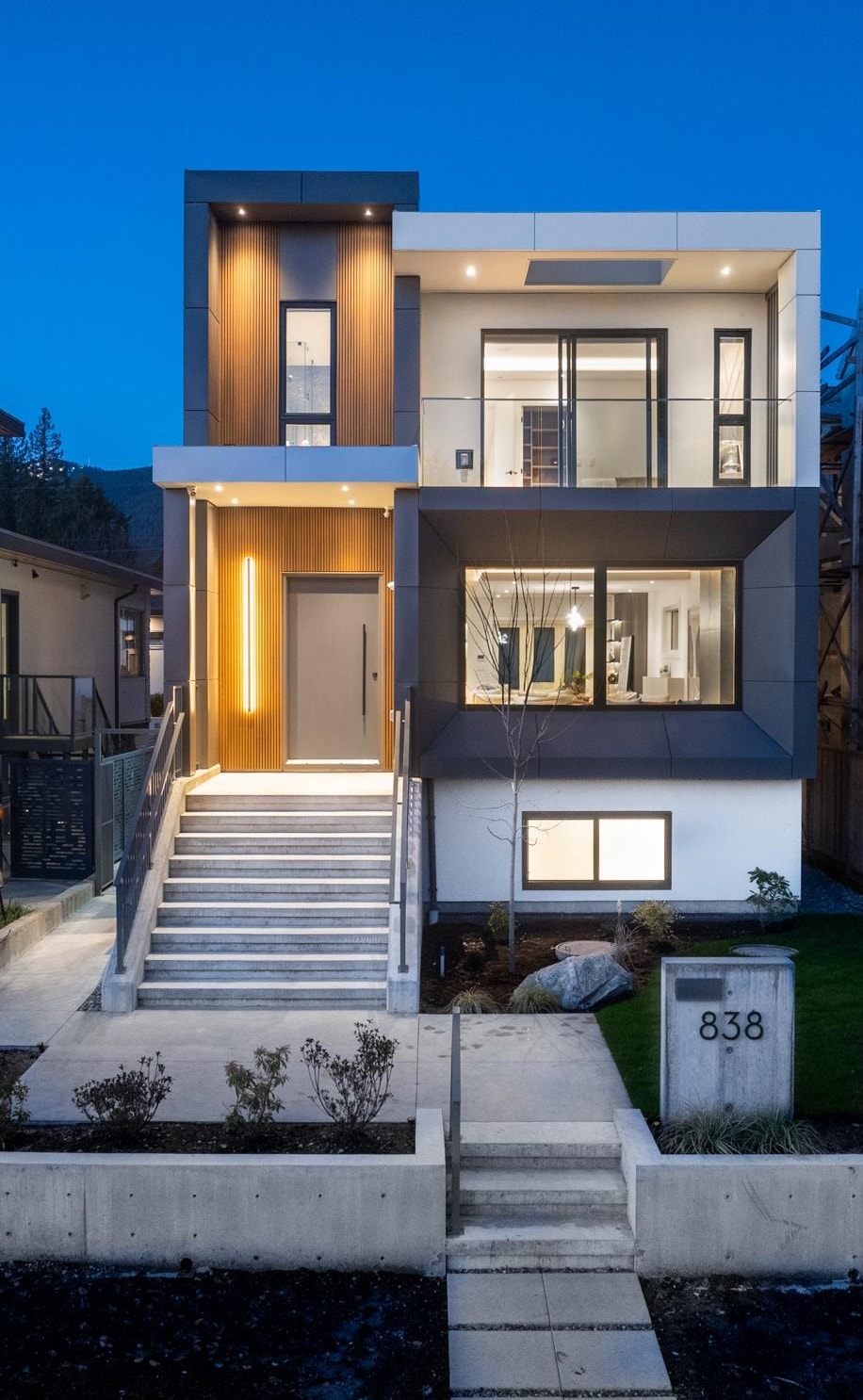 838 E 14TH STREET, North Vancouver BC V7L 2P6, R3110998, BC,