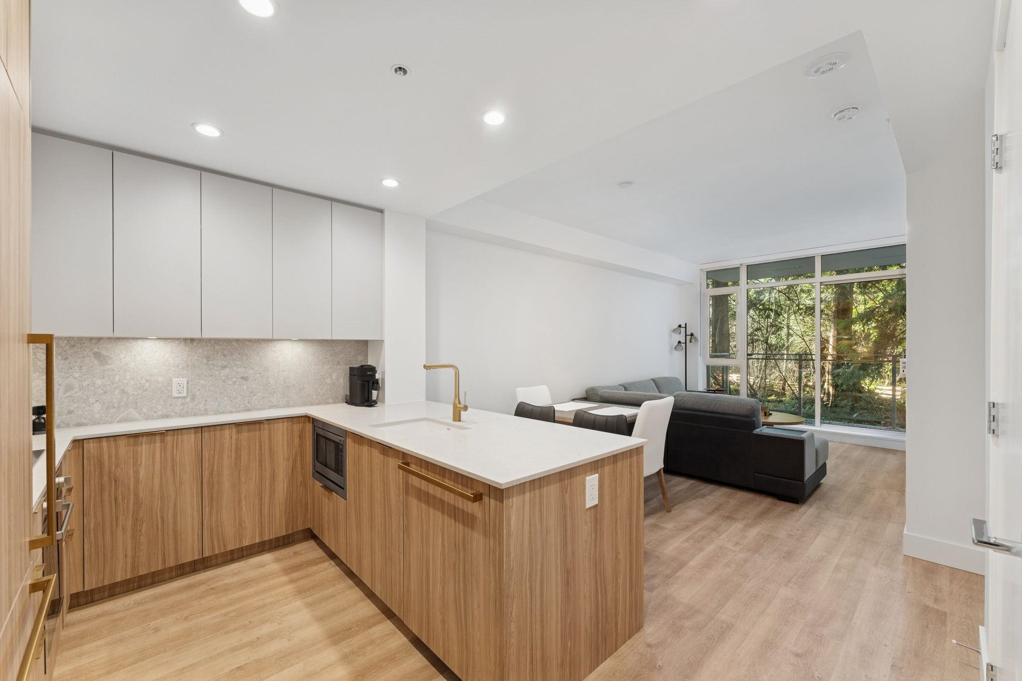 208 2375 EMERY COURT, R3111094, BC,