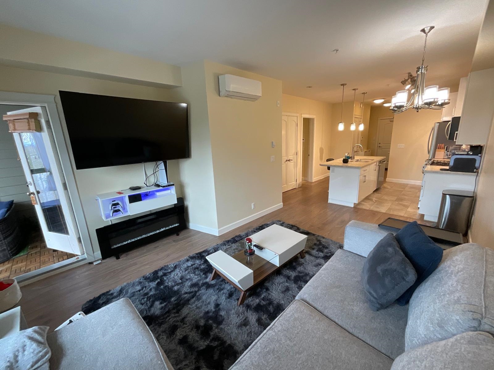 401 8558 202B STREET, R3111193, BC,