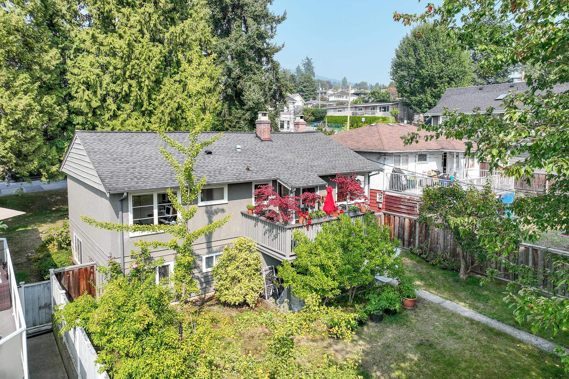 415 W 26TH STREET, North Vancouver BC V7N 2G9, R3111226, BC,