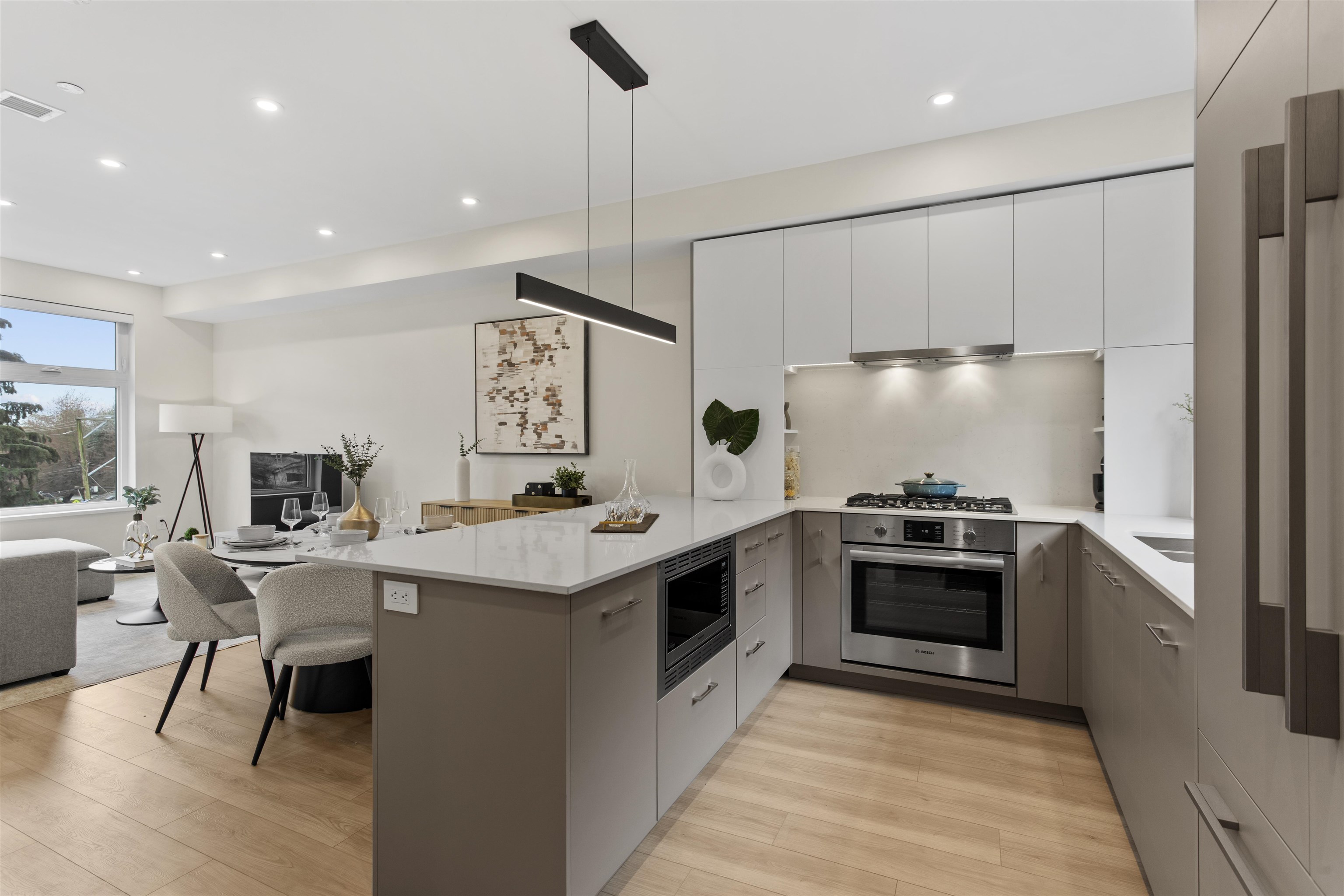 311 342 MOUNTAIN HIGHWAY, R3111422, BC,