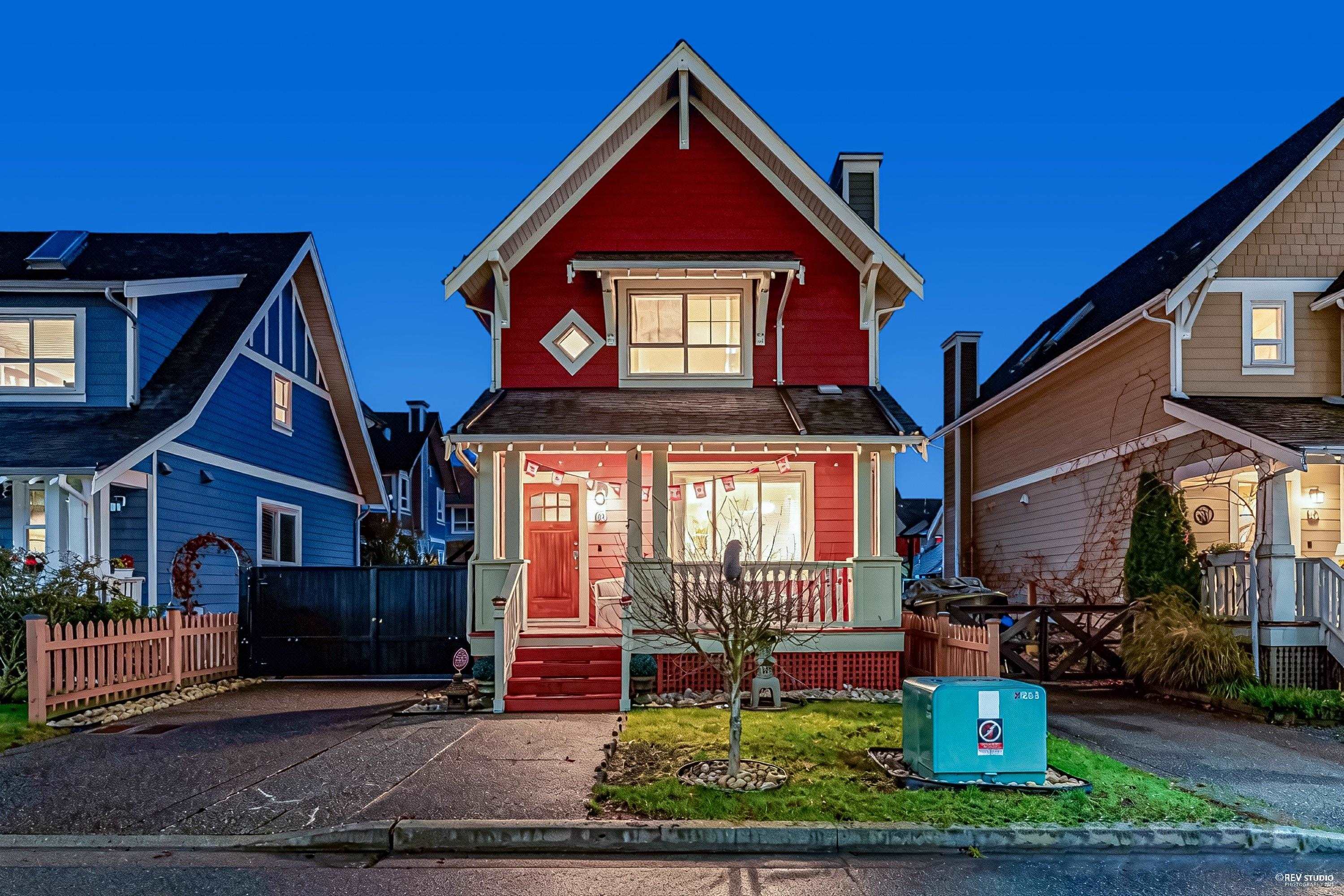 270 HOLLY AVENUE, New Westminster BC V3M 0B3, R3111487, BC,