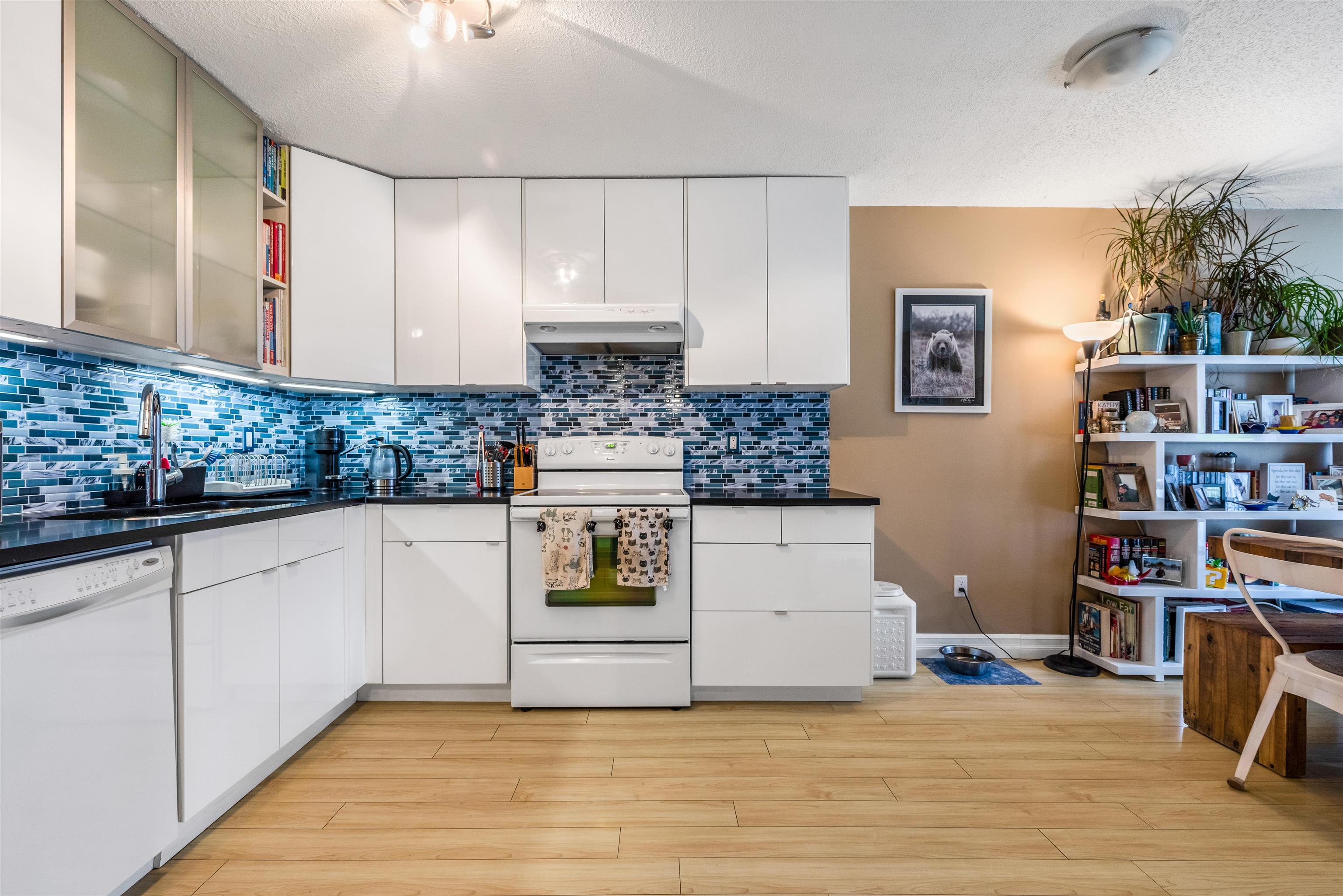 208 808 8 AVENUE, R3111491, BC,