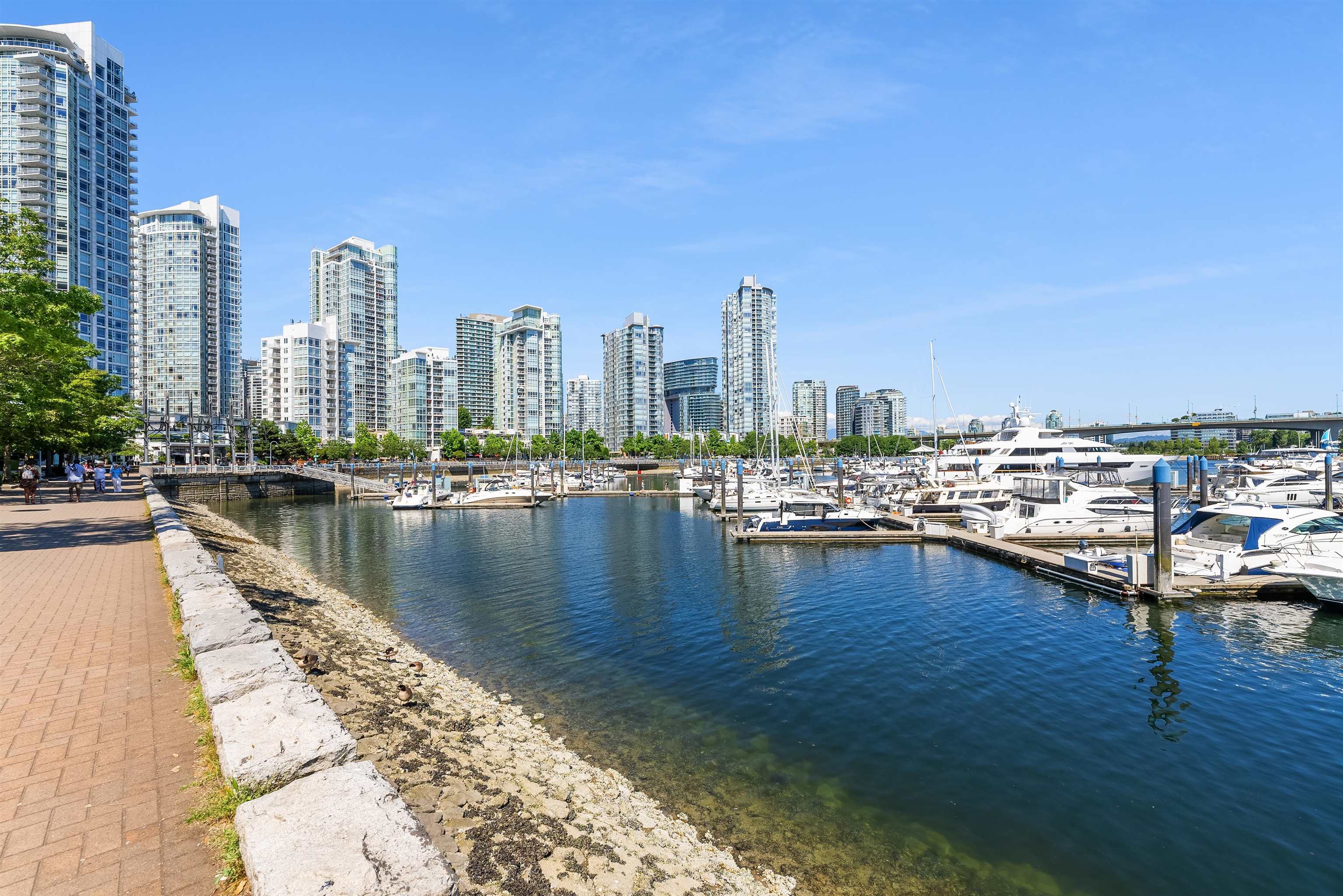 1906 1228 MARINASIDE CRESCENT, R3111525, BC,
