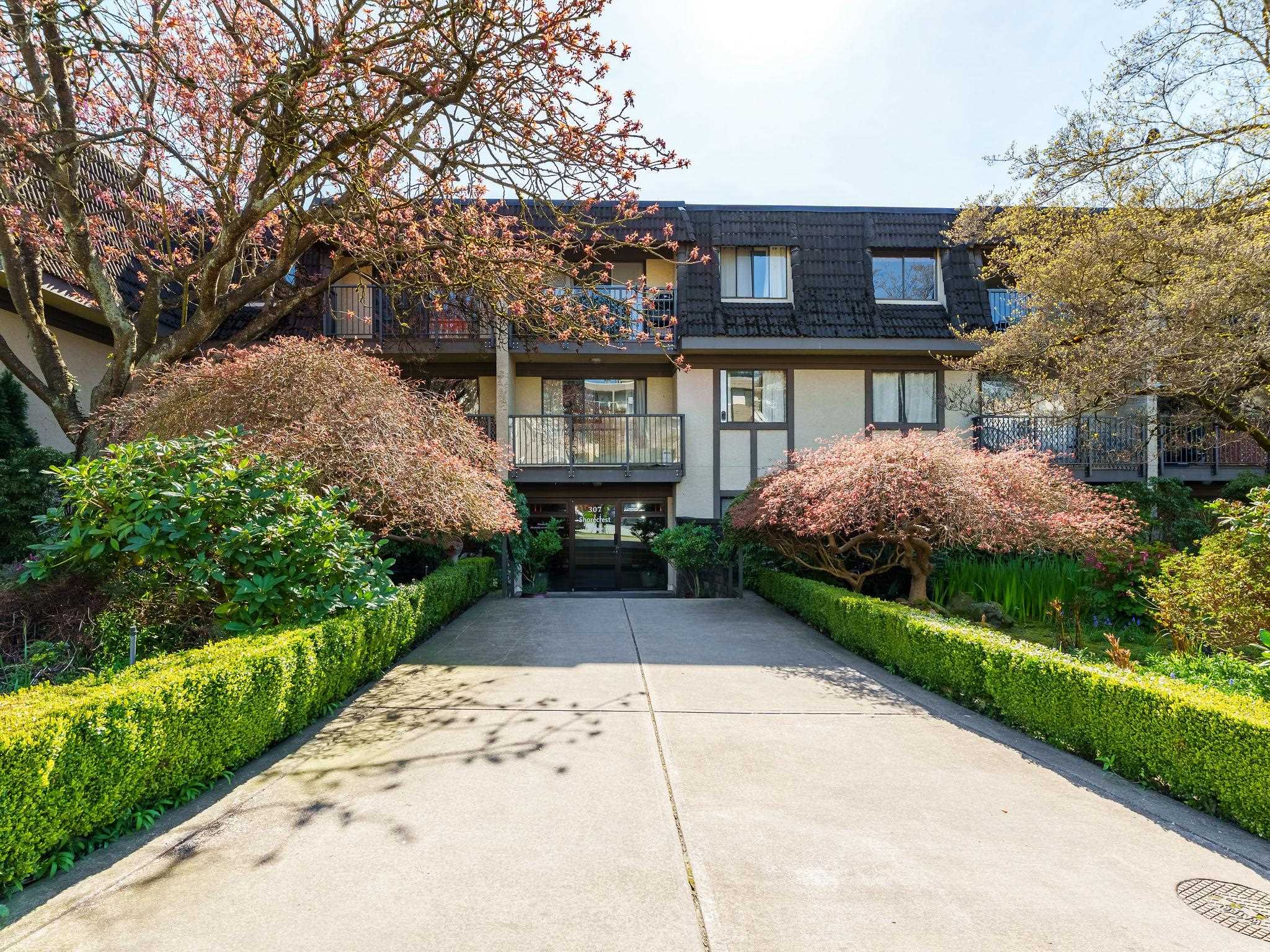 105 307 2ND STREET, R3111811, BC,