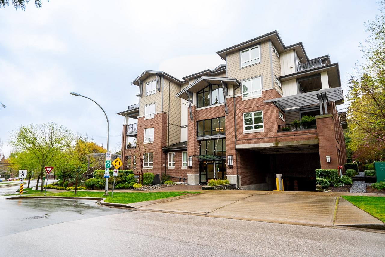 308 15188 29A AVENUE, Surrey BC V4P 1H1, R3111952, BC,