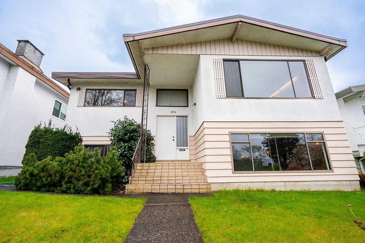 2976 E 15TH AVENUE, Vancouver BC V5M 2K6, R3111975, BC,