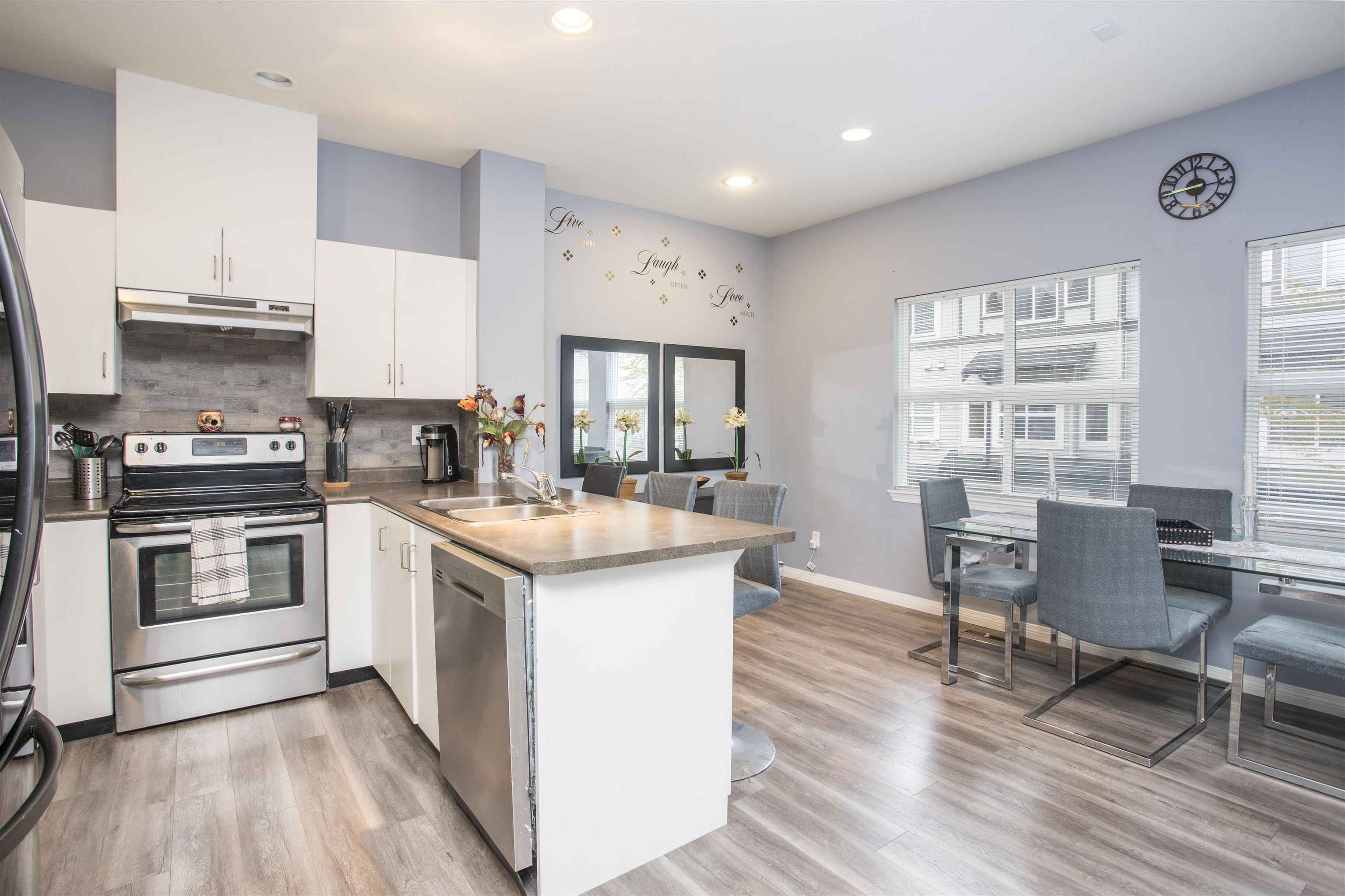 106 1055 RIVERWOOD GATE, R3112000, BC,