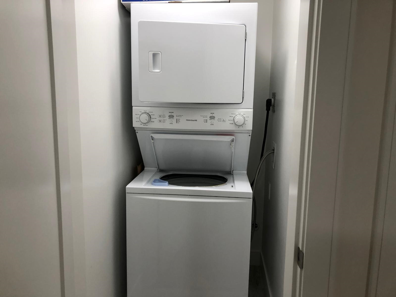 Suite 6 172 STREET, R3112171, BC,