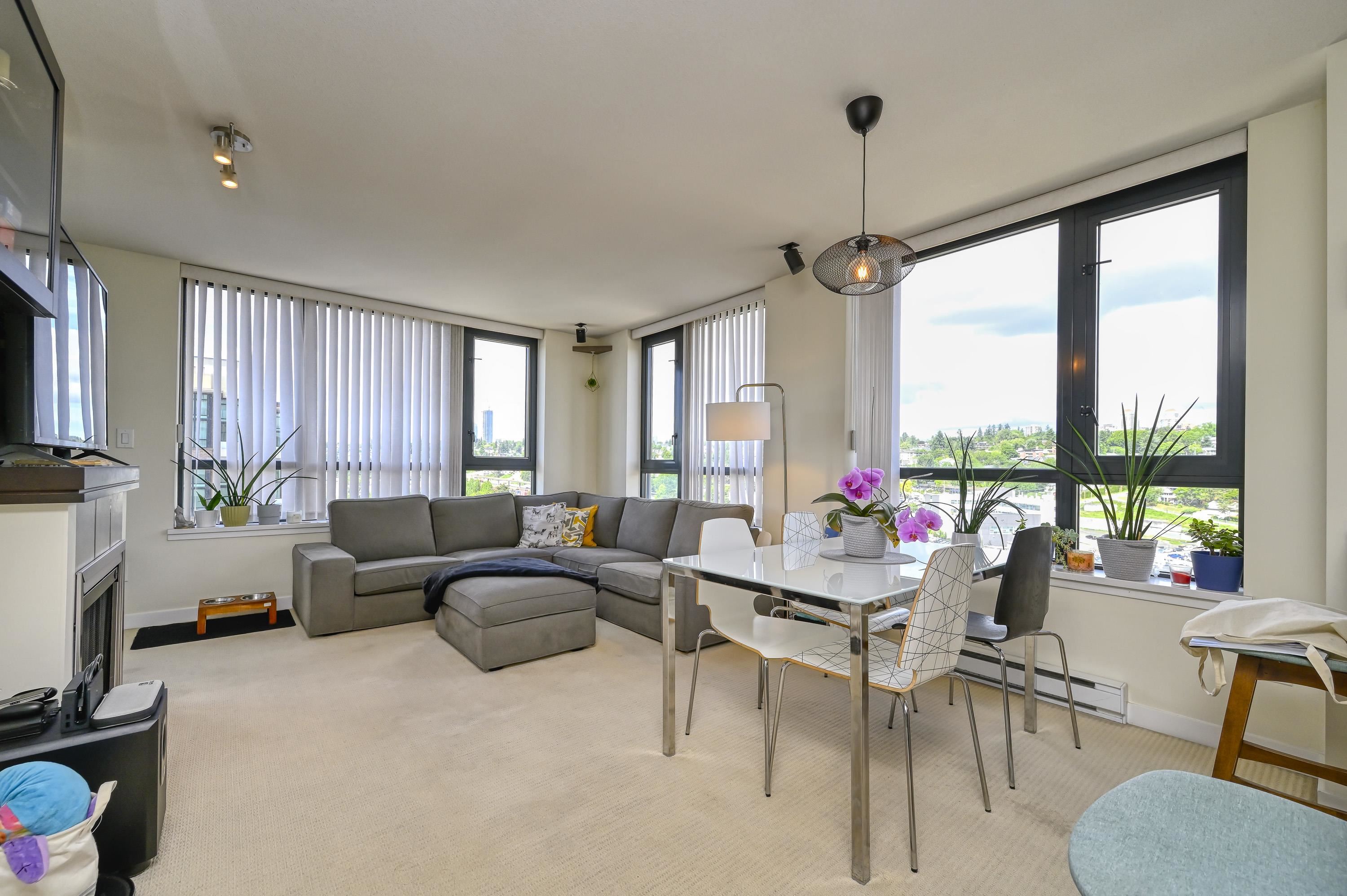 1307 1 RENAISSANCE SQUARE, R3112189, BC,