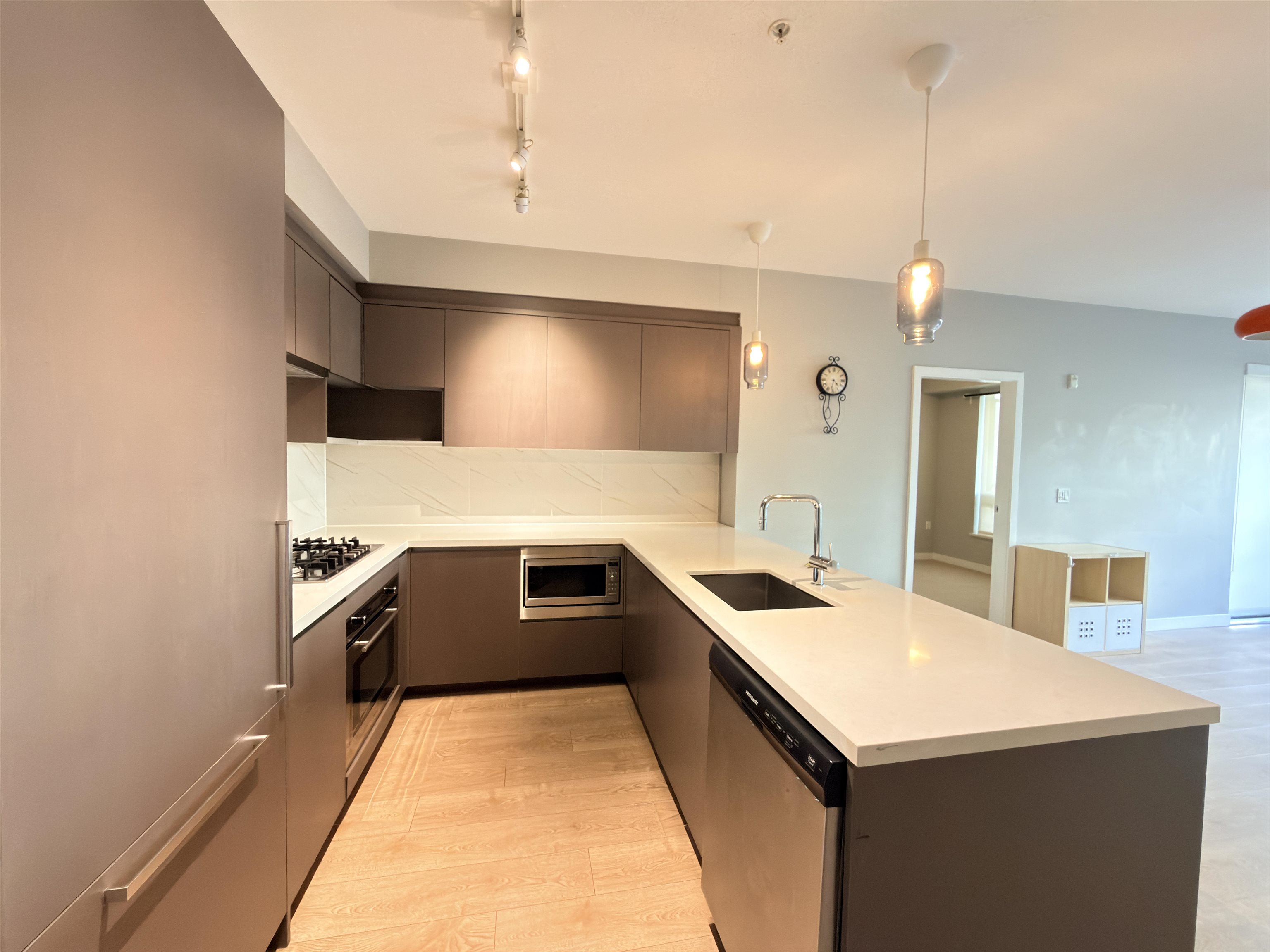 115 9333 TOMICKI AVENUE, R3112242, BC,