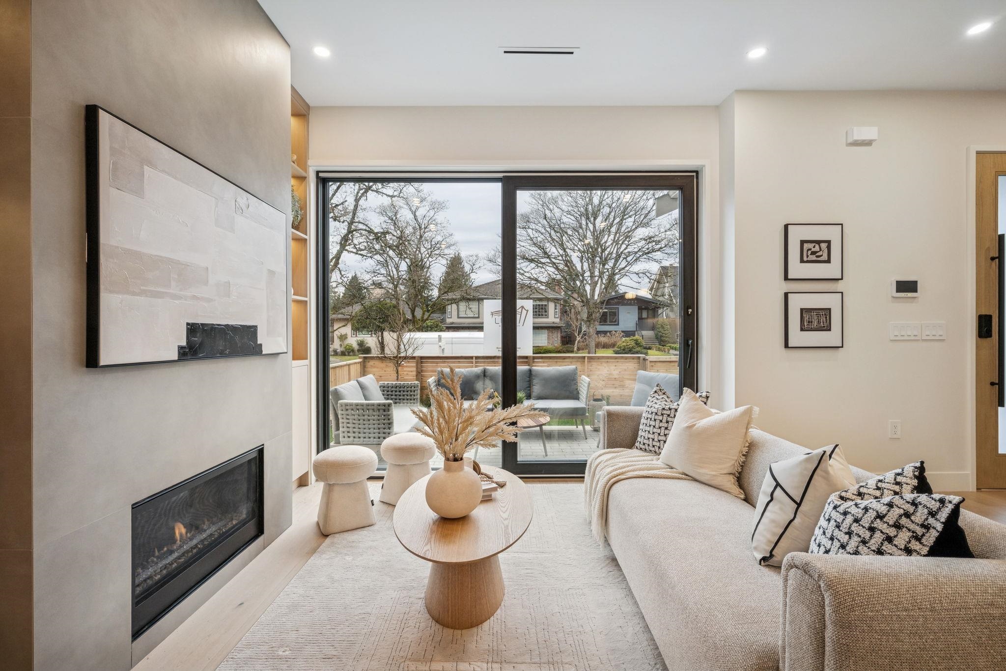 1 448 20 AVENUE, R3112371, BC,