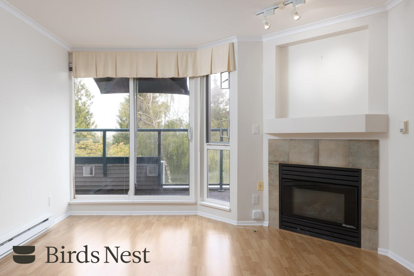 401 3590 26TH AVENUE, R3112453, BC,