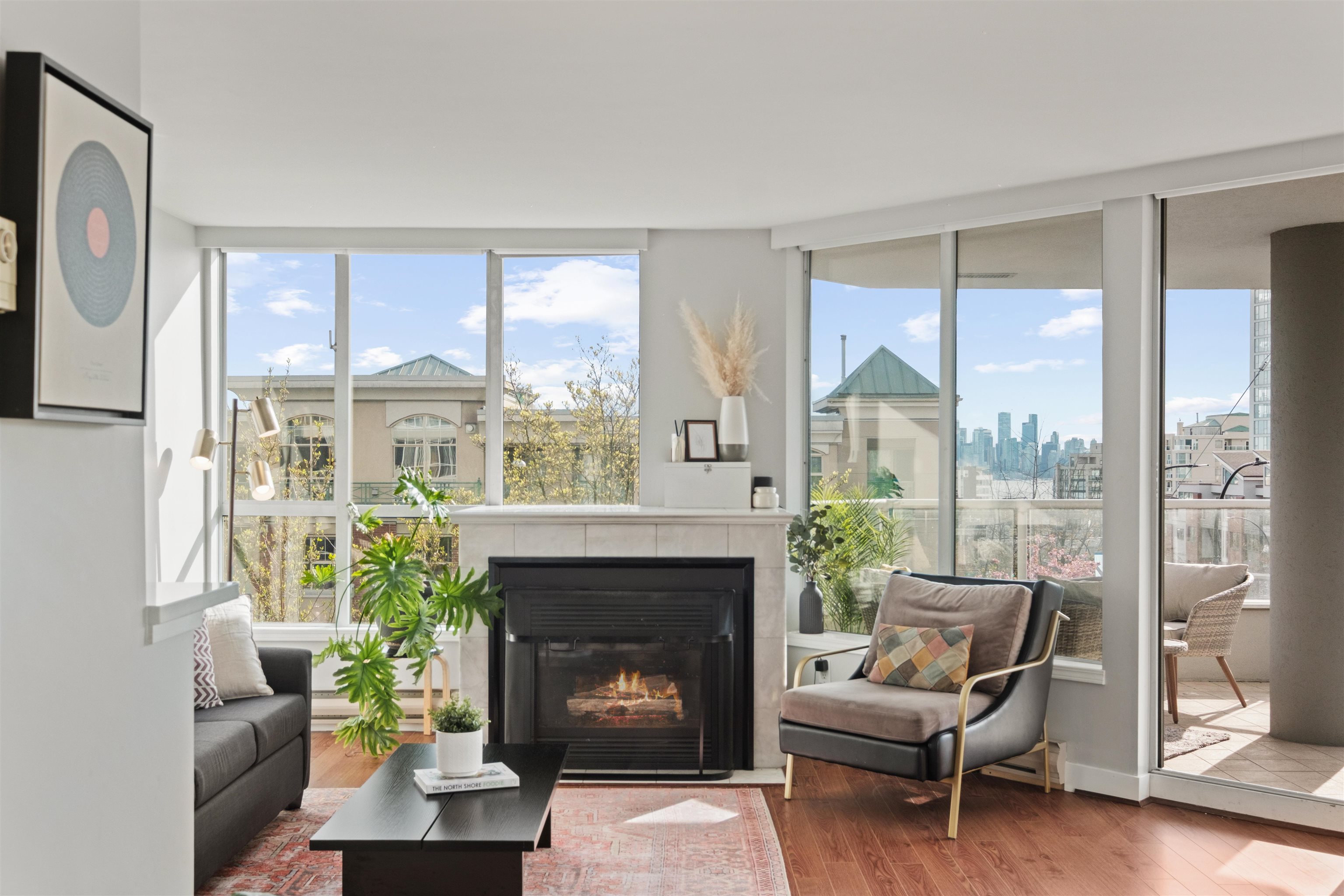 303 408 LONSDALE AVENUE, R3112467, BC,