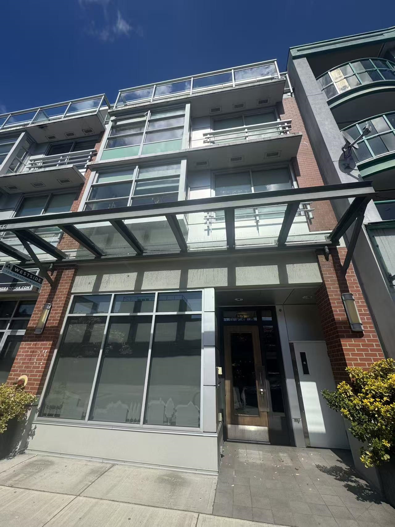 4375 WEST 10TH AVENUE, Vancouver BC V6R 2H6, R3112695, BC,