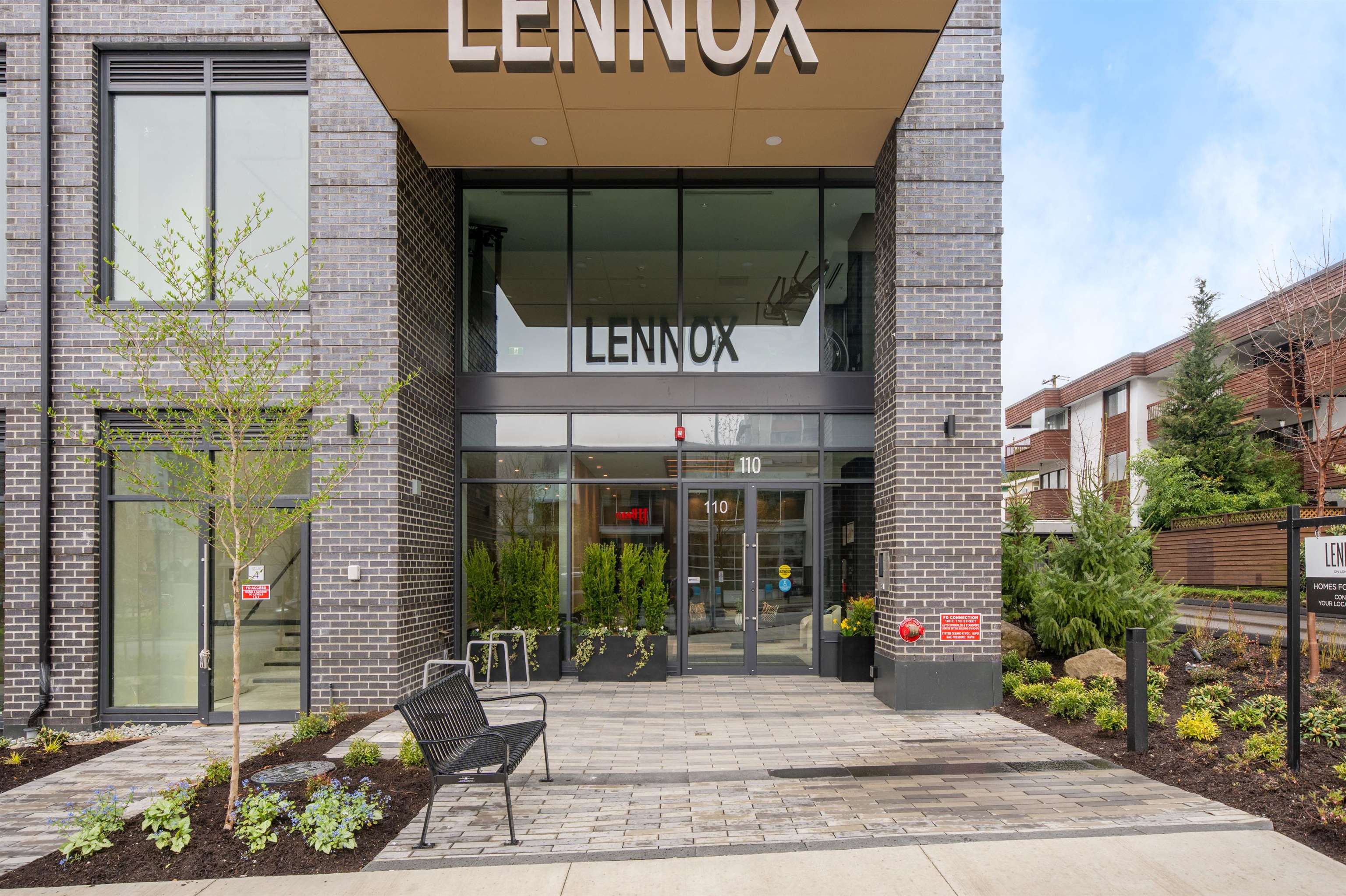 414 110 17TH STREET, R3112754, BC,