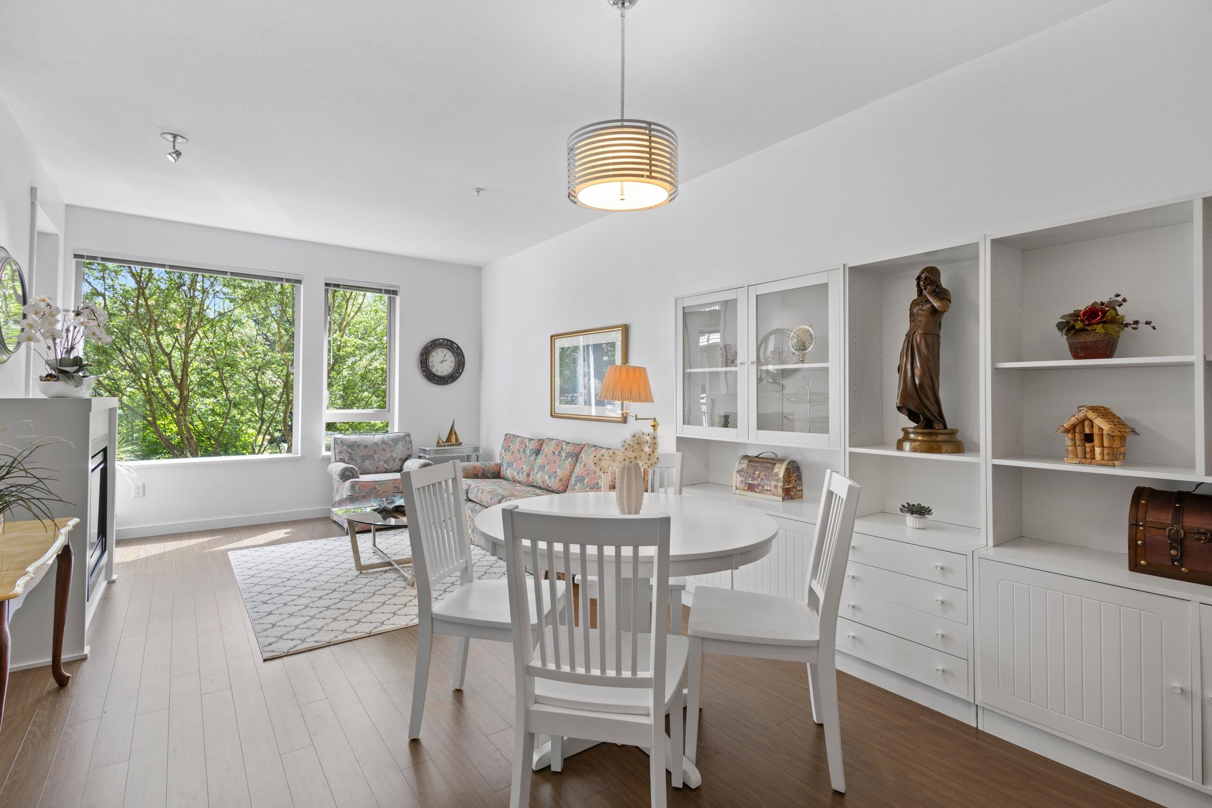 227 119 22ND STREET, R3112757, BC,