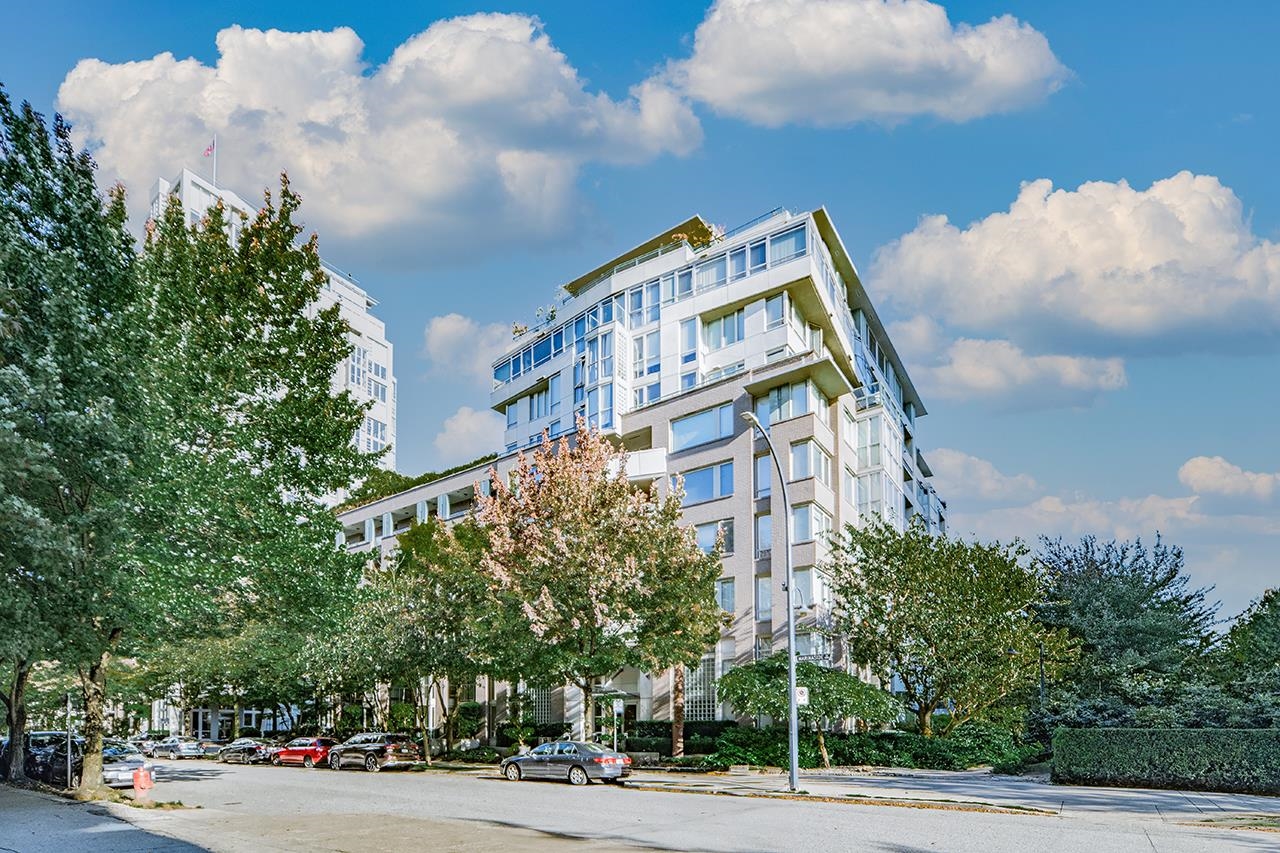 PH1003 1288 MARINASIDE CRESCENT, R3112919, BC,