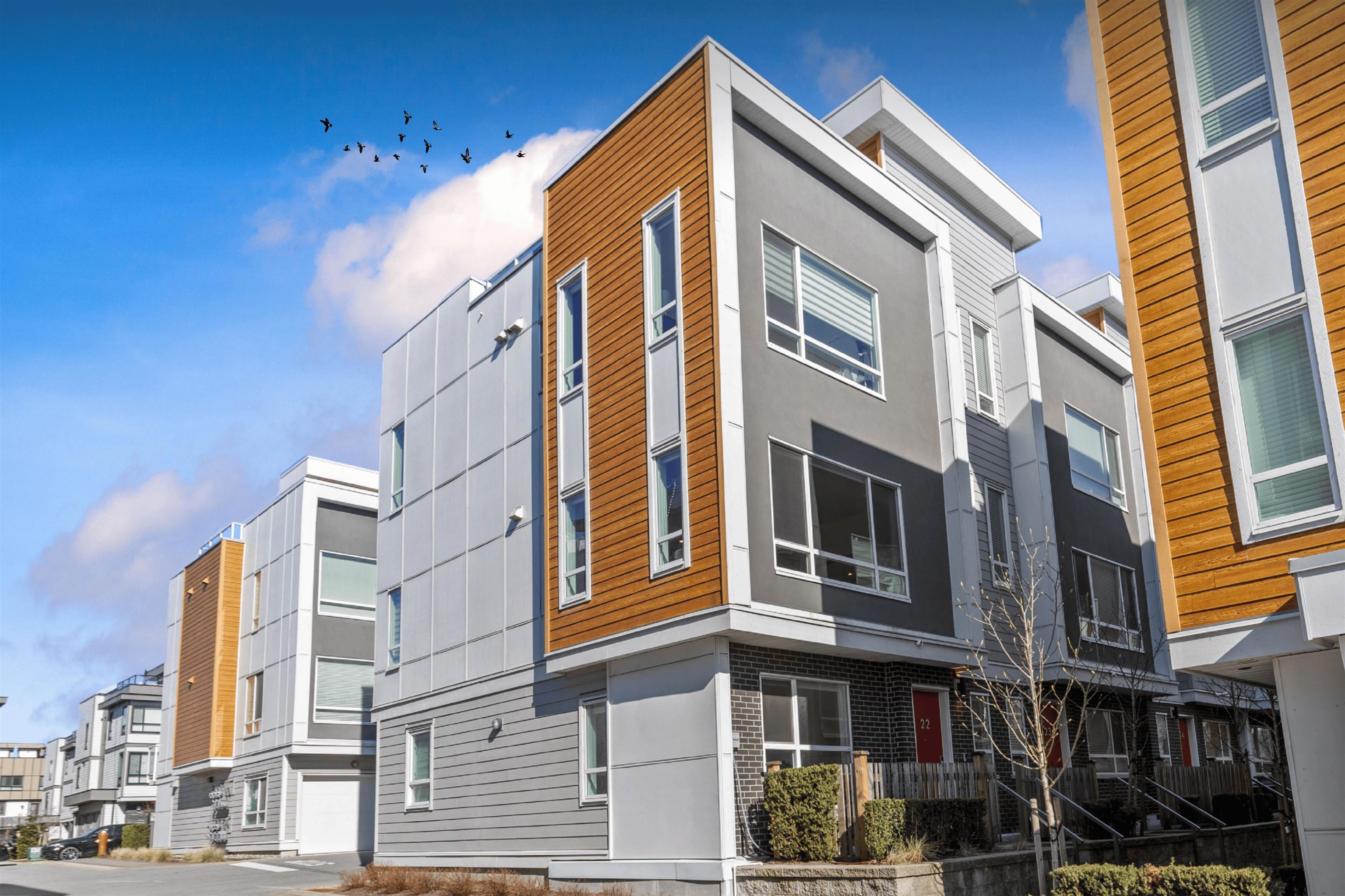 22 19628 55A AVENUE, R3113177, BC,