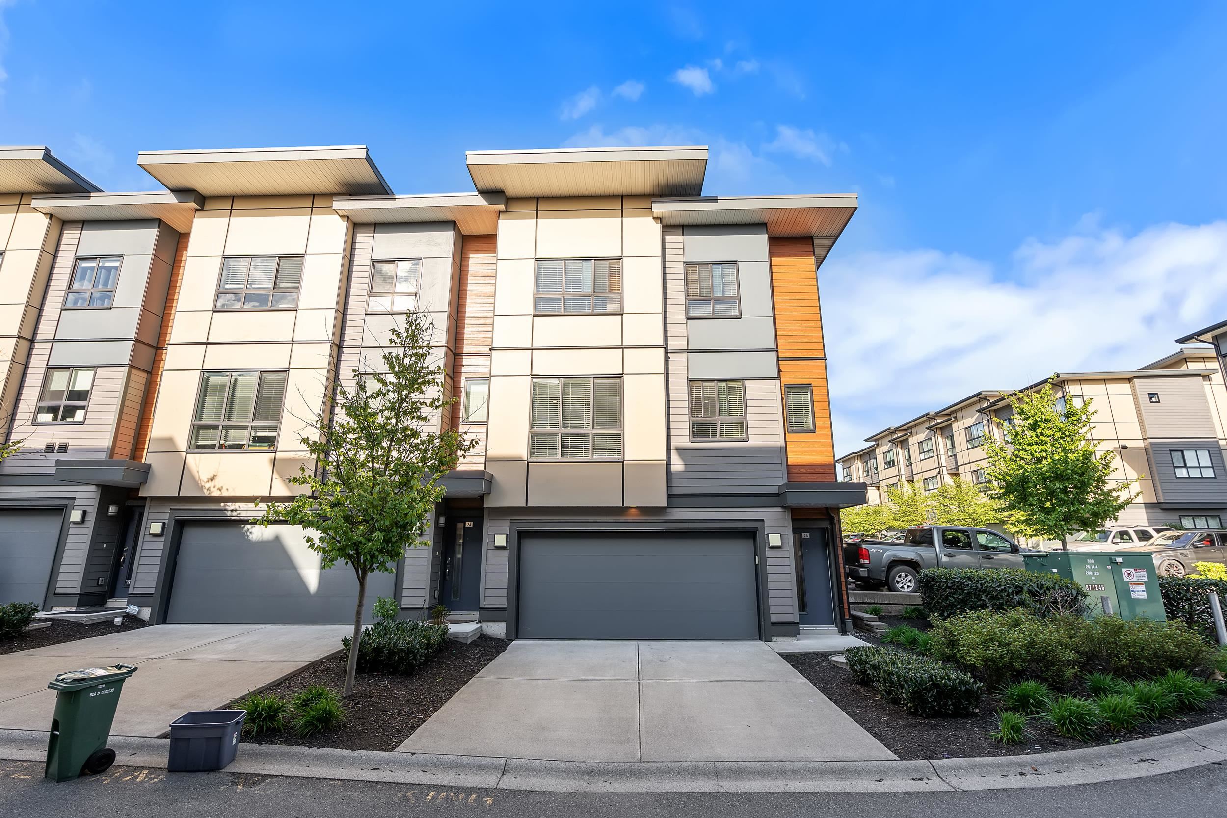 23 1938 PARALLEL ROAD, R3113278, BC,