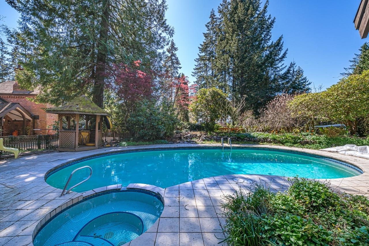 5260 KEW ROAD, West Vancouver BC V7W 2W2, R3113511, BC,