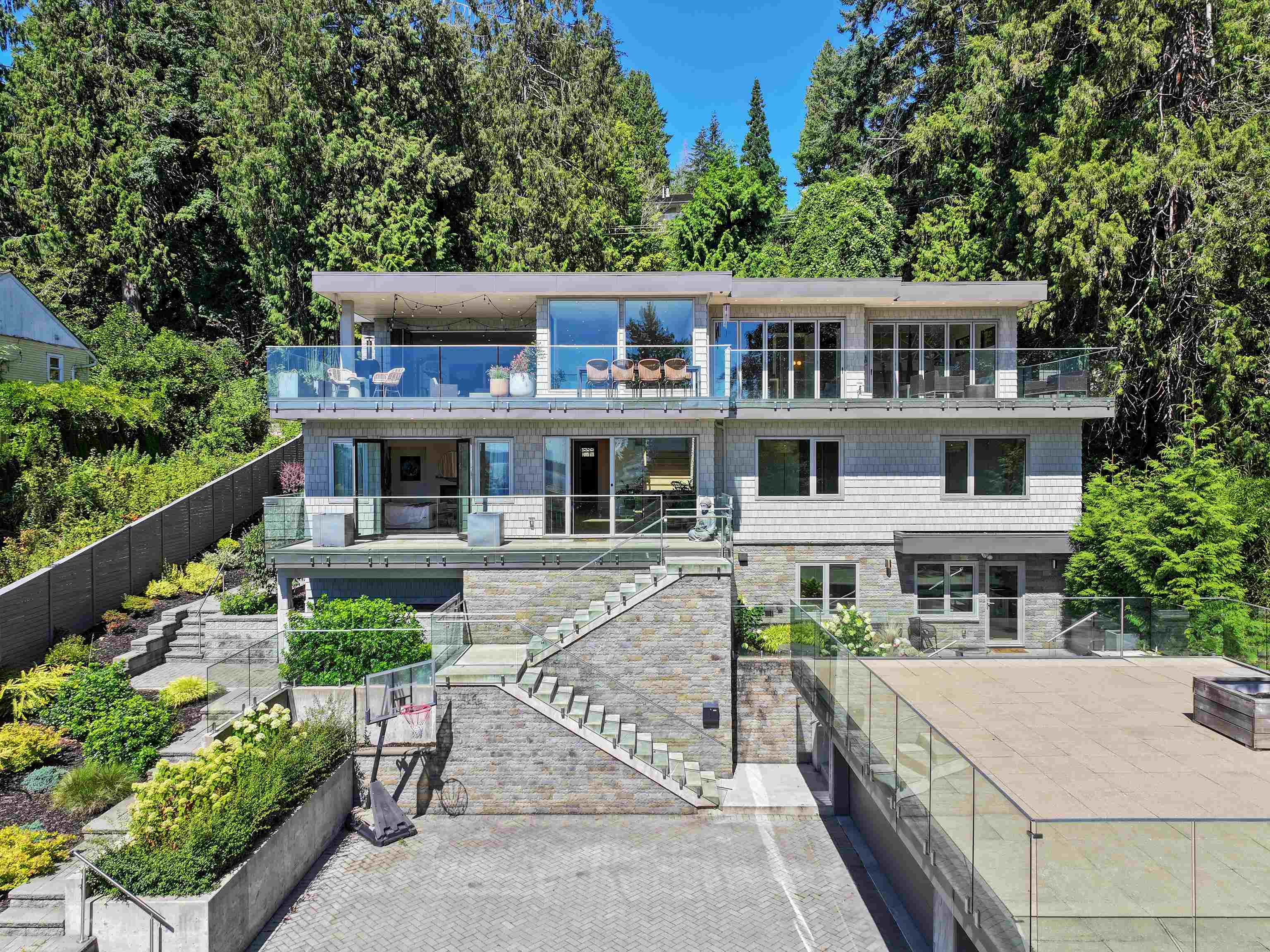 4701 PICCADILLY SOUTH ROAD, West Vancouver BC V7W 1J8, R3113559, BC,