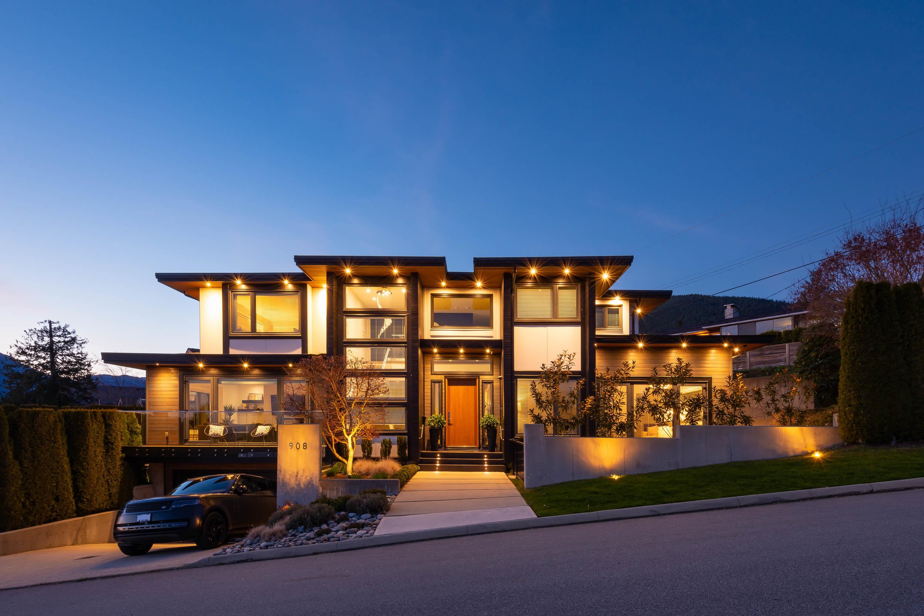 908 BEACONSFIELD ROAD, North Vancouver BC V7R 1S8, R3113624, BC,