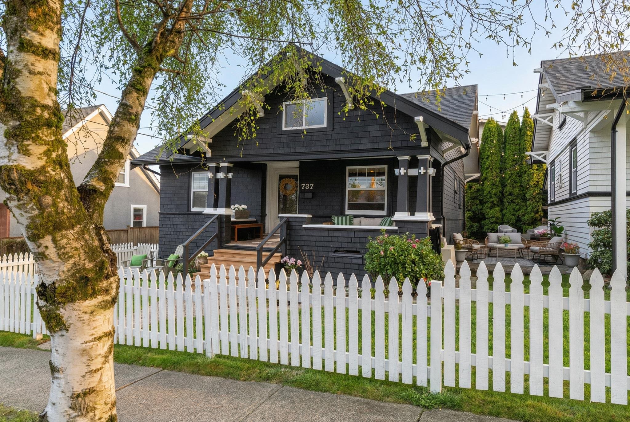 737-745 ST. ANDREWS AVENUE, North Vancouver BC V7L 3L1, R3113769, BC,