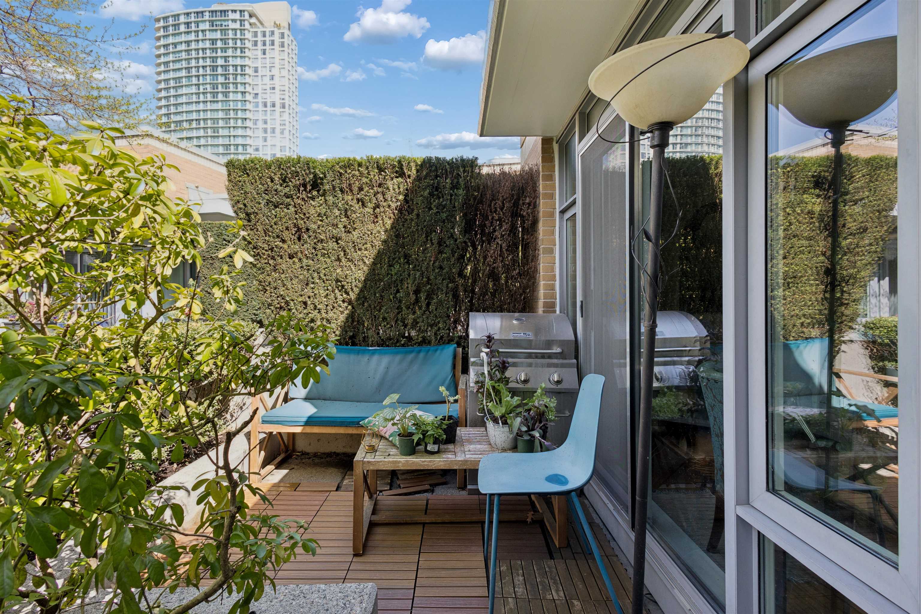 2P 1033 MARINASIDE CRESCENT, R3113857, BC,