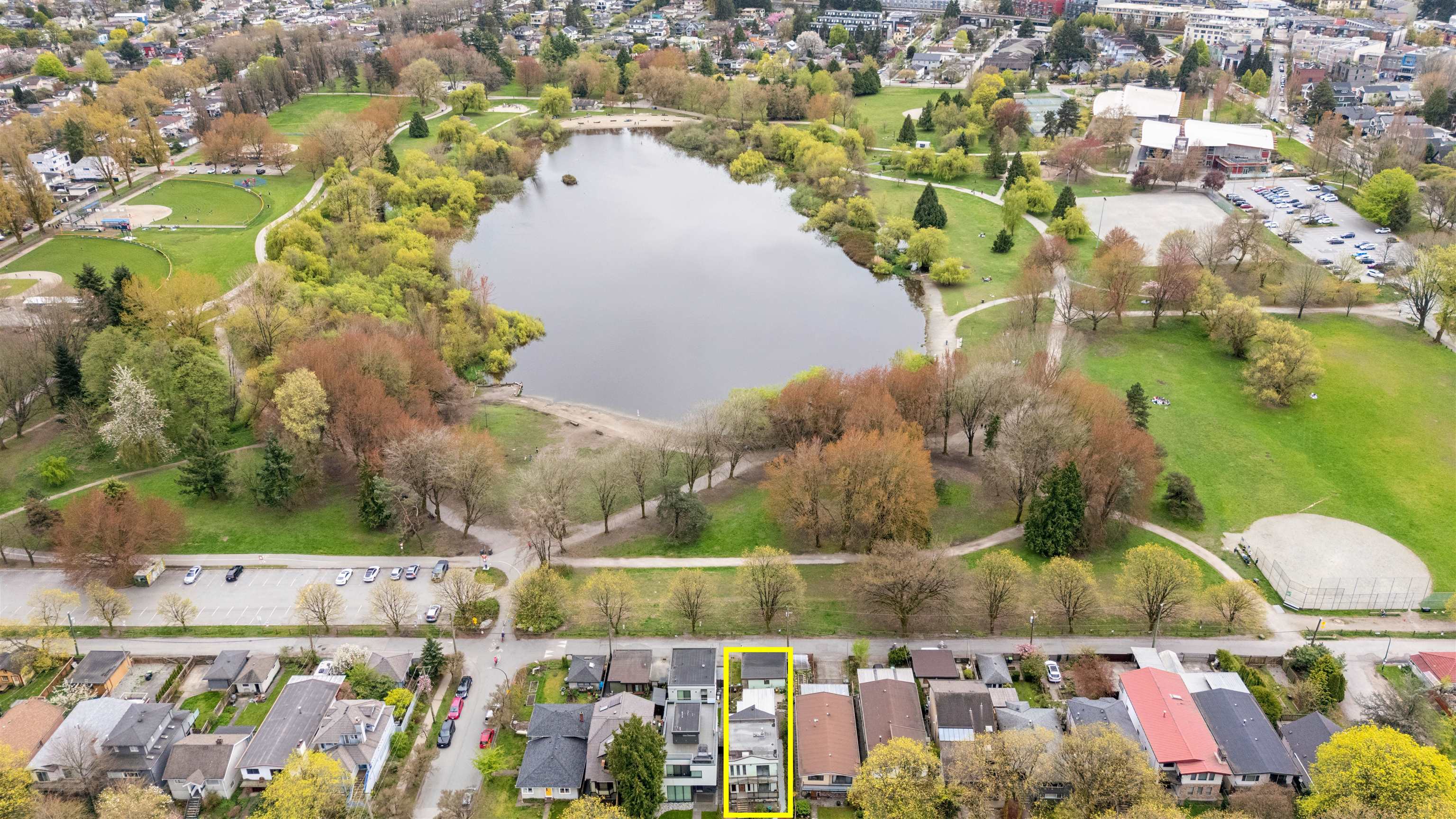 2056 E 13TH AVENUE, Vancouver BC V5N 2C4, R3113991, BC,