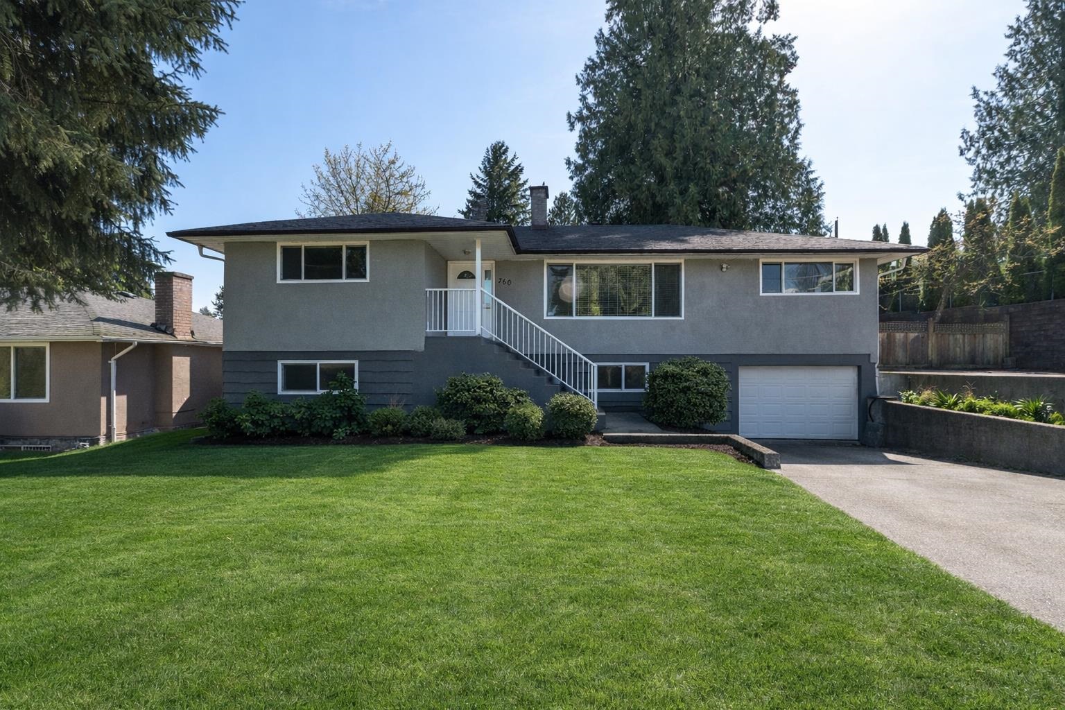 760 GROVER AVENUE, Coquitlam BC V3J 3C8, R3114064, BC,