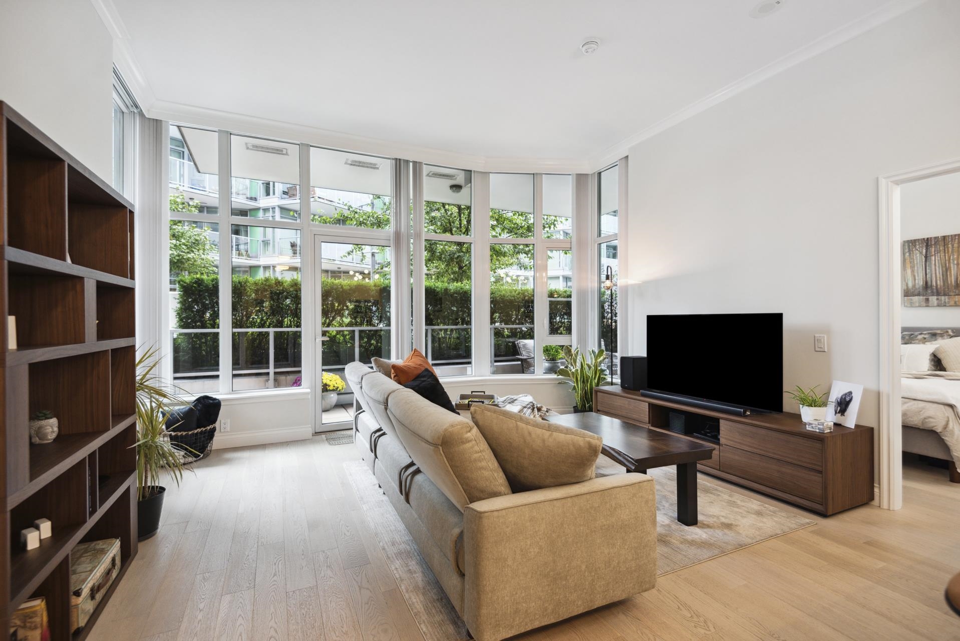 112 185 VICTORY SHIP WAY, R3114071, BC,