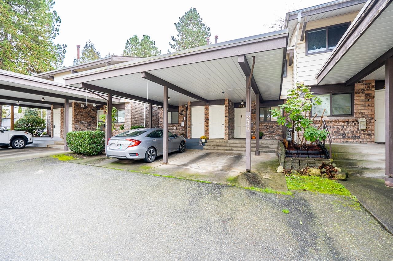 239 7447 140 STREET, R3114124, BC,