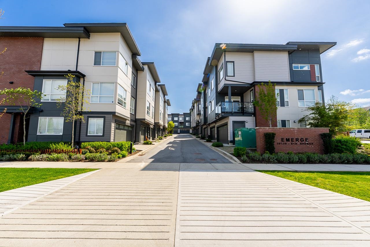 11 20134 81A AVENUE, R3114191, BC,