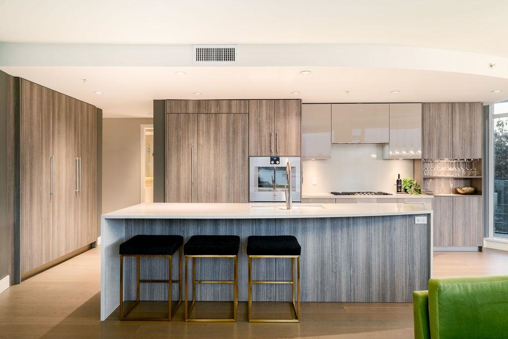 305 210 SALTER STREET, R3114214, BC,