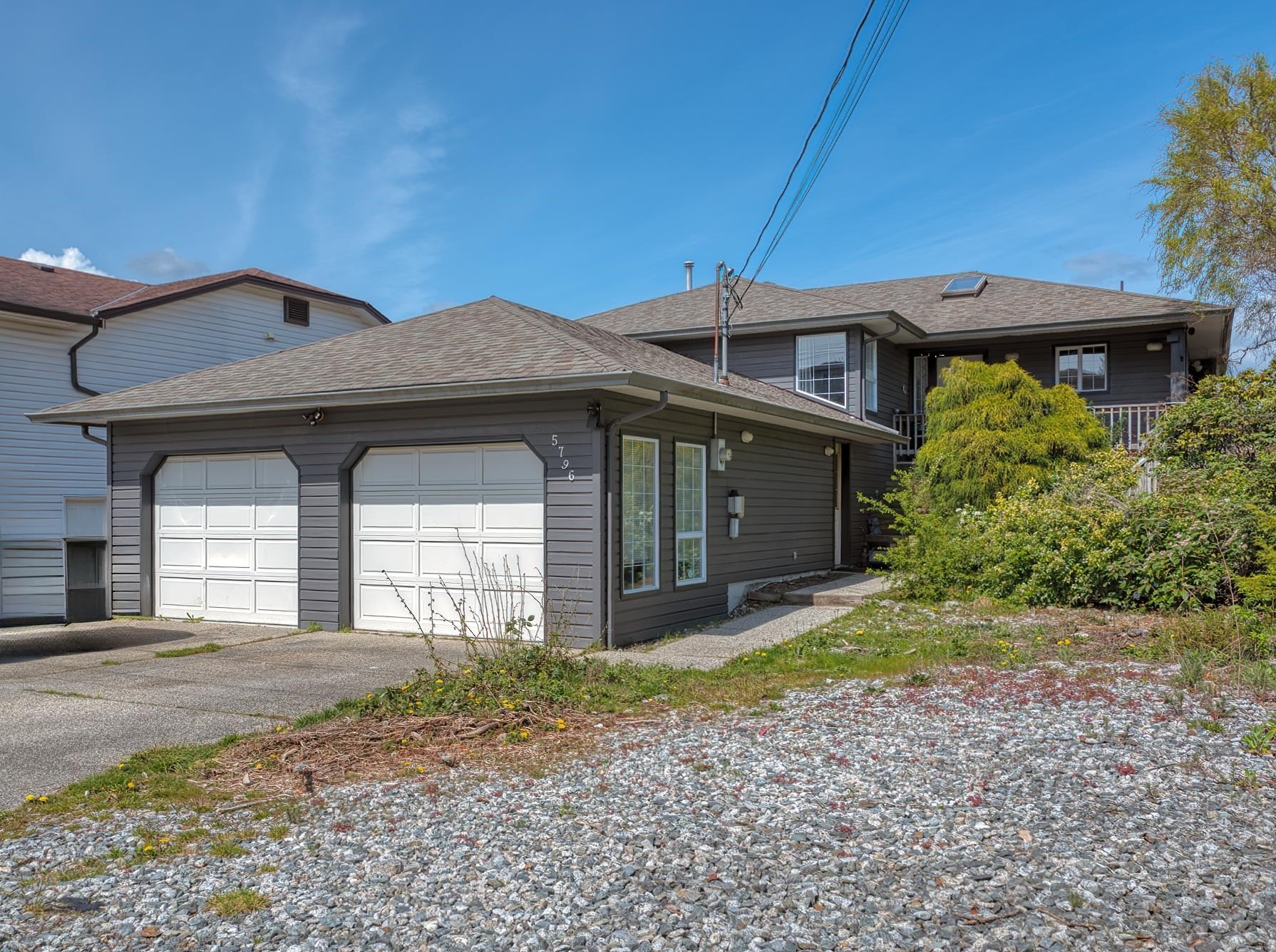5796 TRAIL AVENUE, Sechelt BC V7Z 0L8, R3114356, BC,