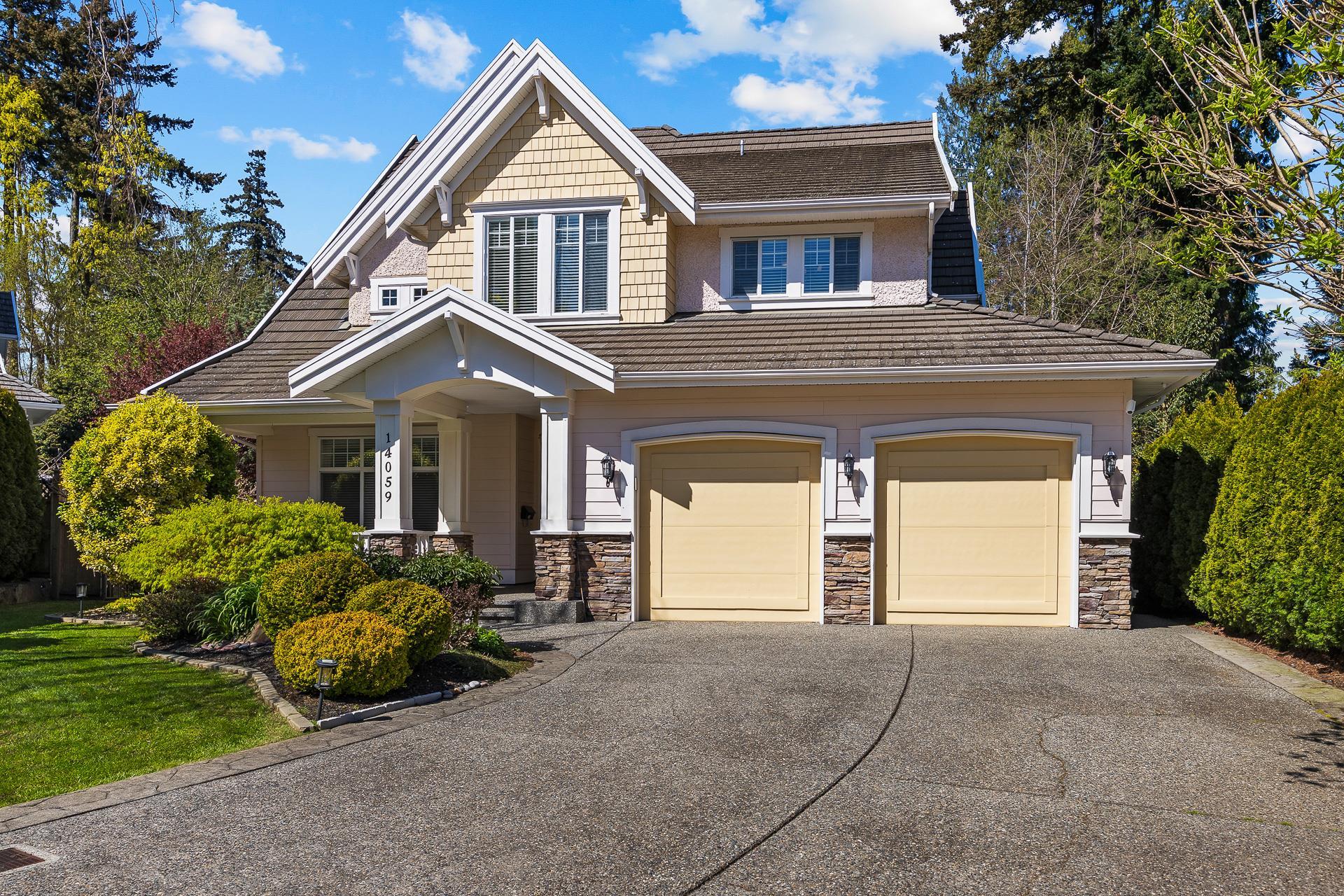 MLS® listing #R3114357 for sale located at 14059 33B AVENUE, Surrey BC V4P 3P6