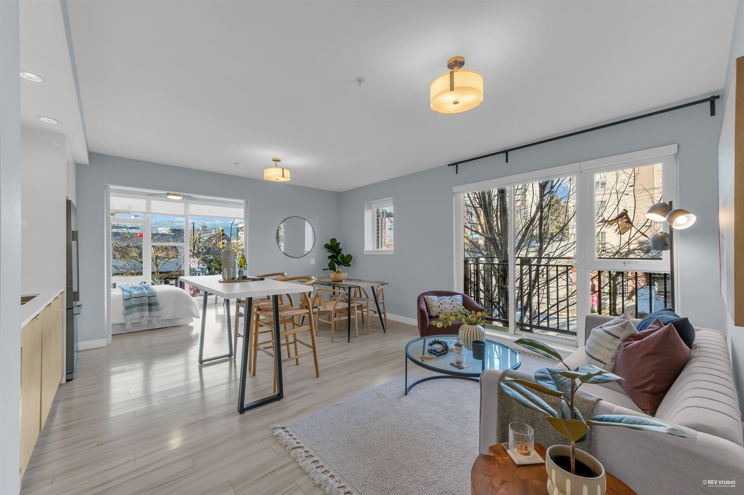 207 111 3RD STREET, R3114421, BC,