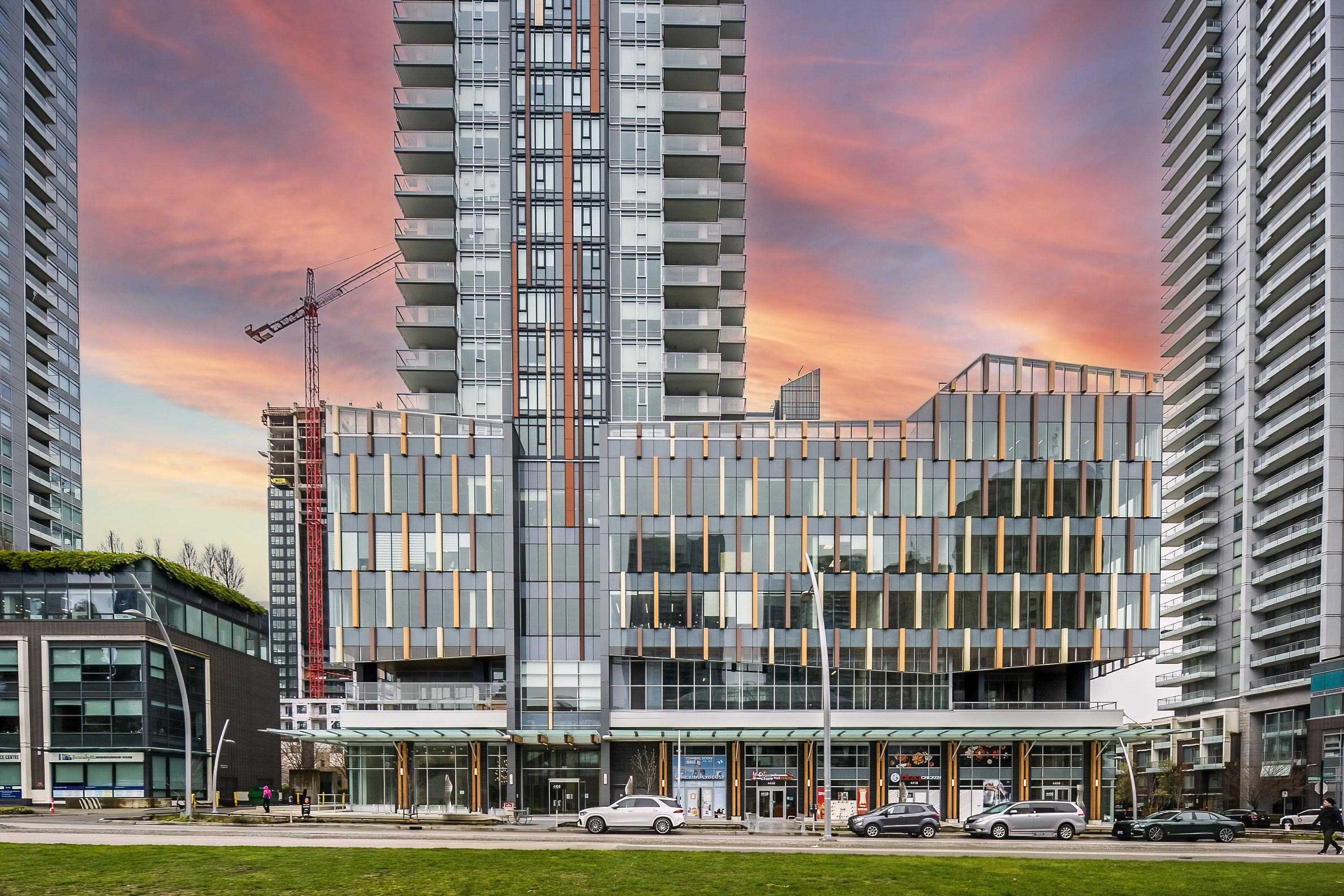 702 4458 BERESFORD STREET, R3114423, BC,