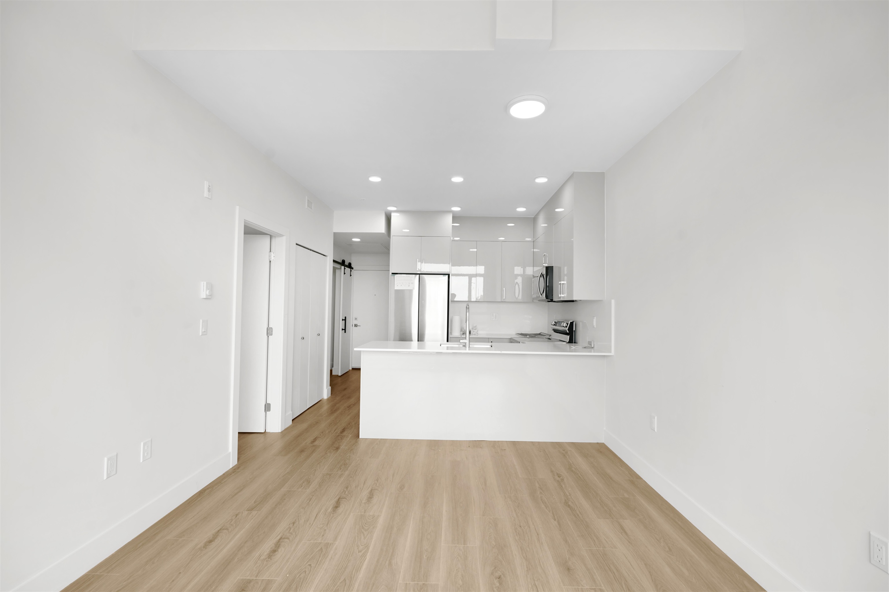 609 15739 FRASER HIGHWAY, R3114517, BC,