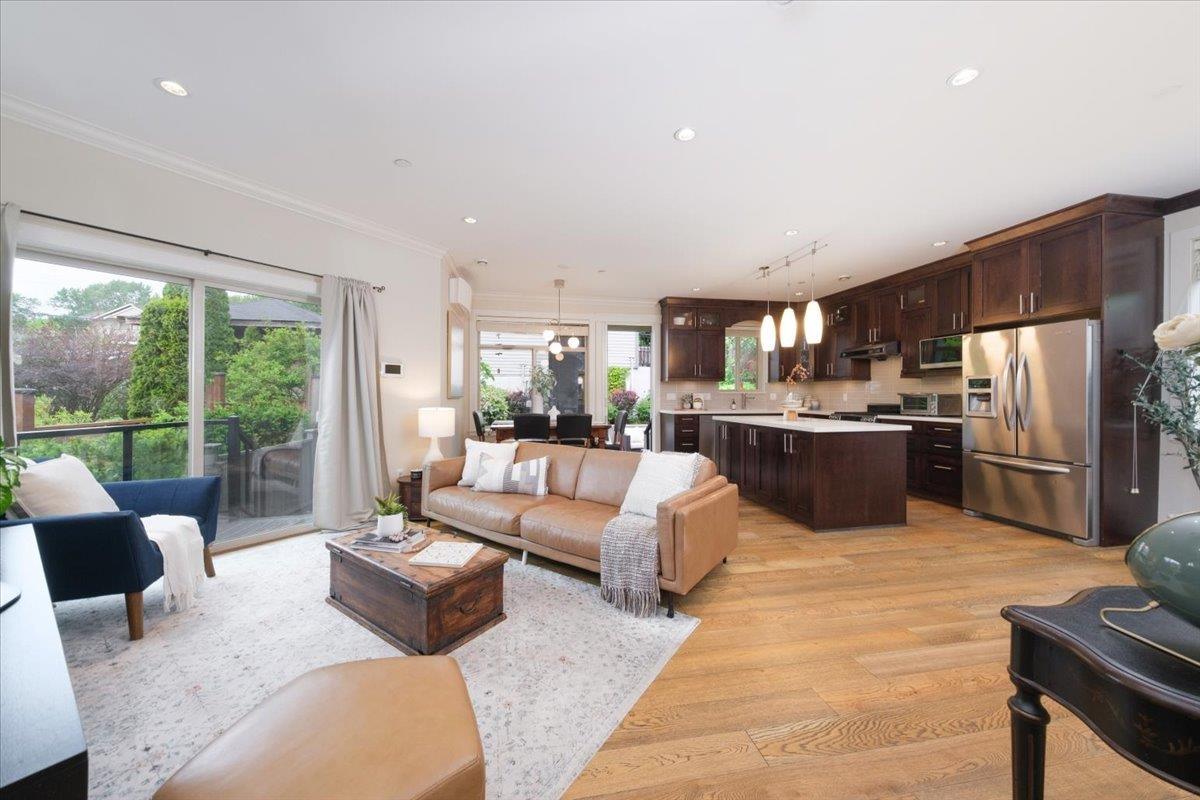 640 W 15TH STREET, North Vancouver BC V7M 1S9, R3114571, BC,