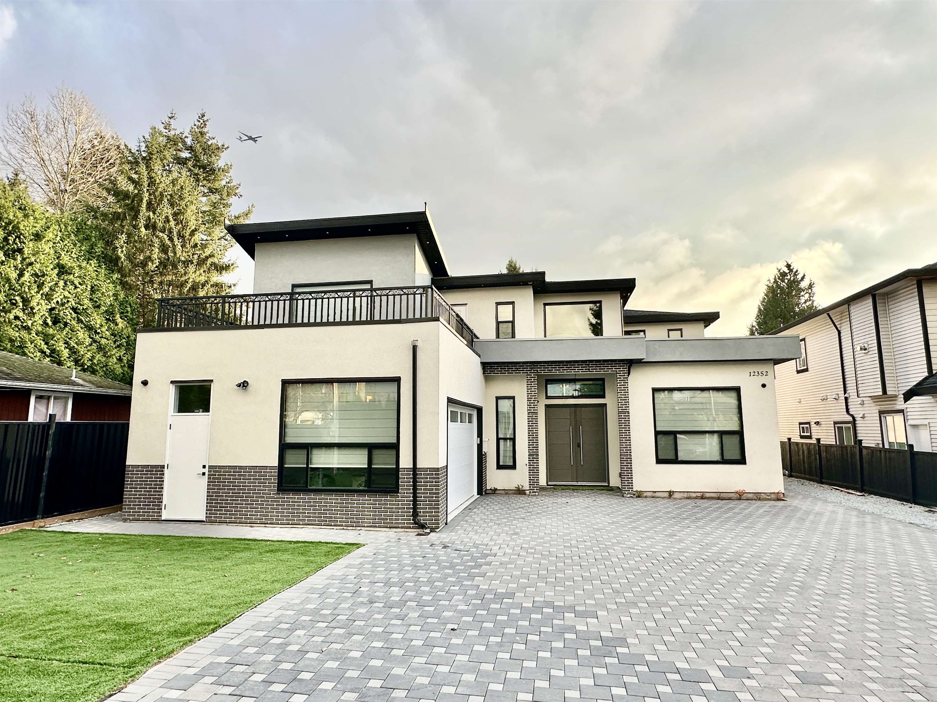 12352 96 AVENUE, Surrey BC V3V 1W7, R3114718, BC,